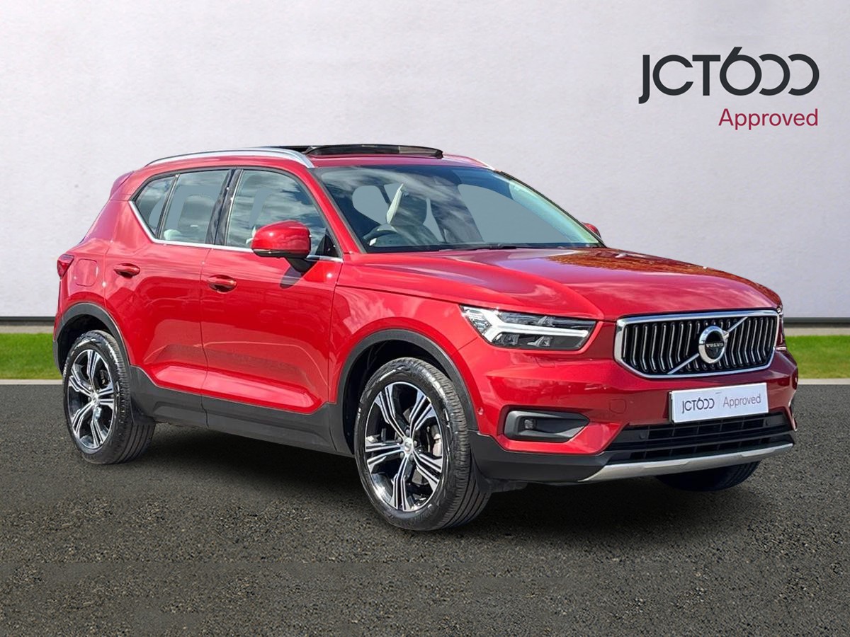 Main listing image - Volvo XC40