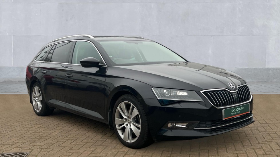 Main listing image - Skoda Superb Estate