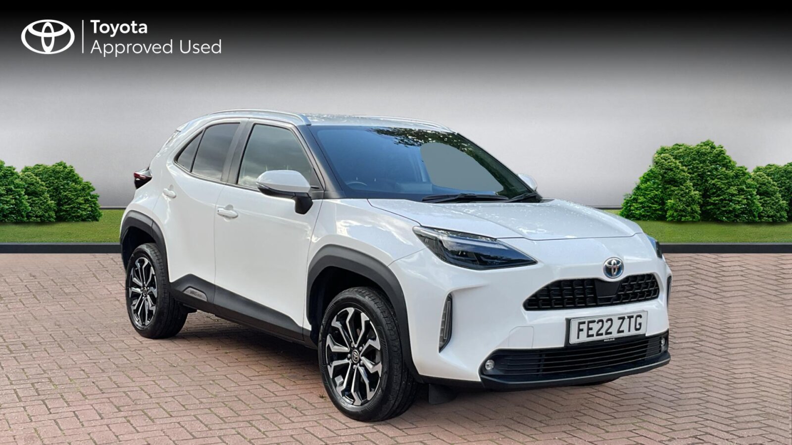 Main listing image - Toyota Yaris Cross