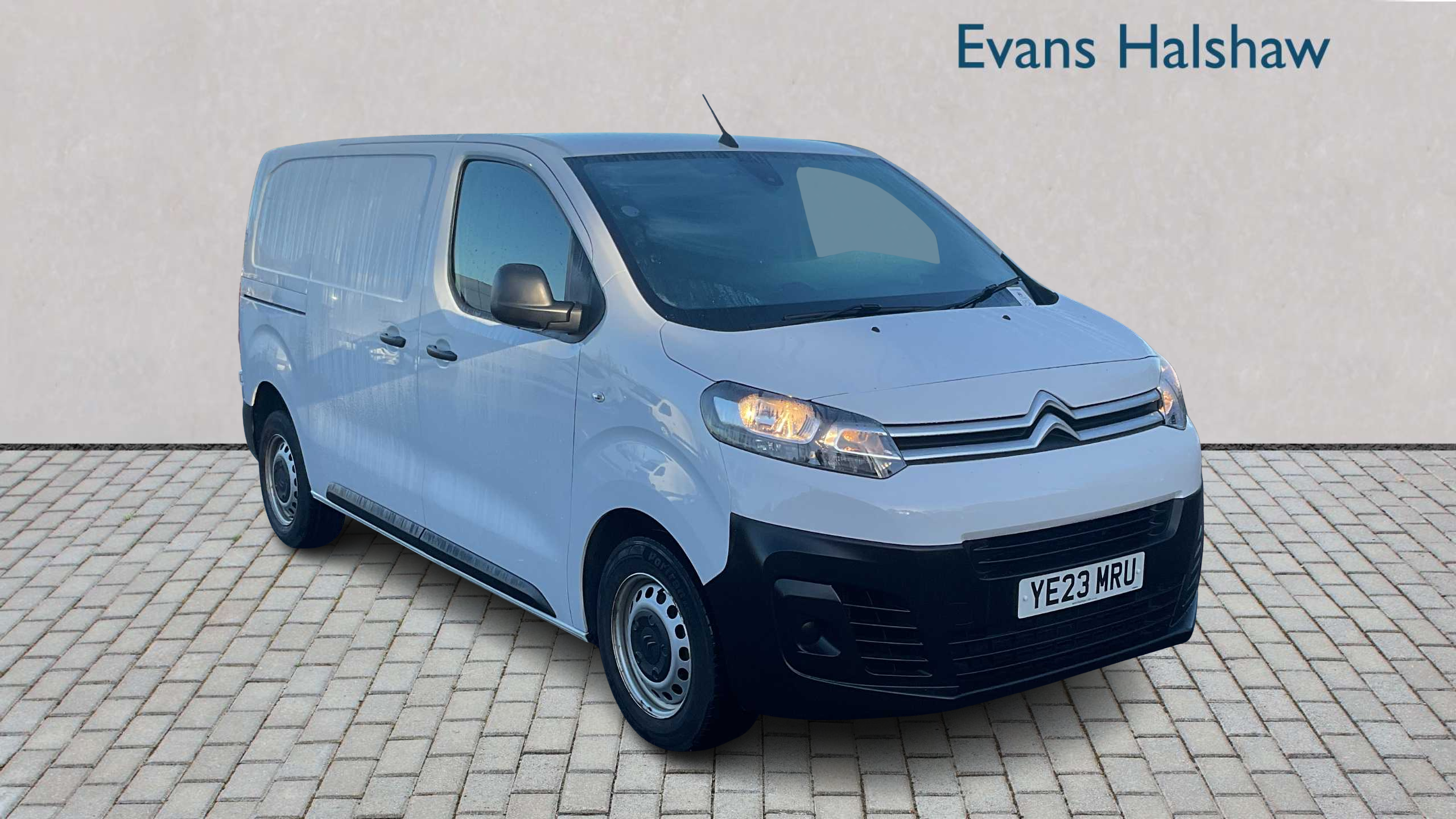 Main listing image - Citroen Dispatch