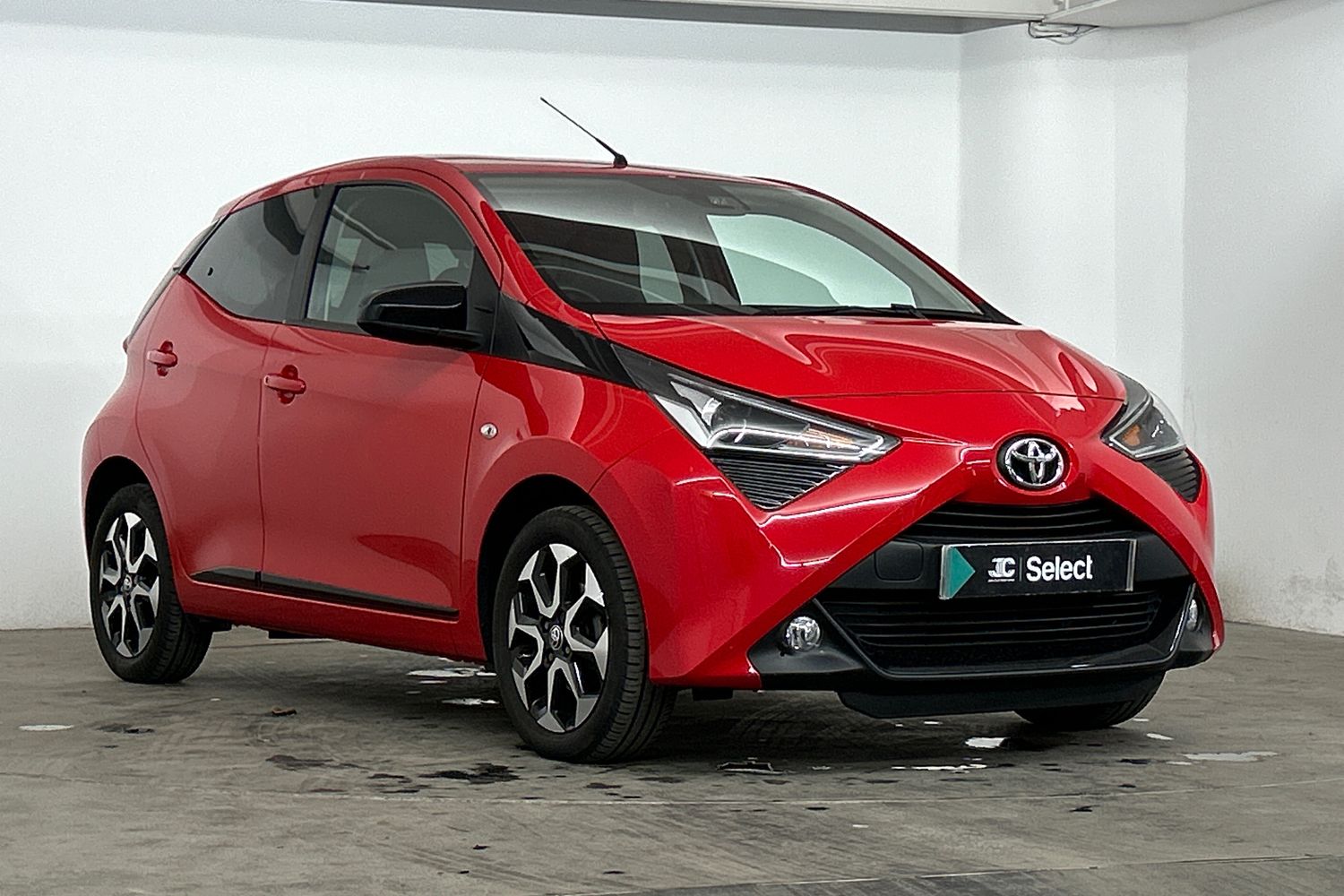 Main listing image - Toyota Aygo