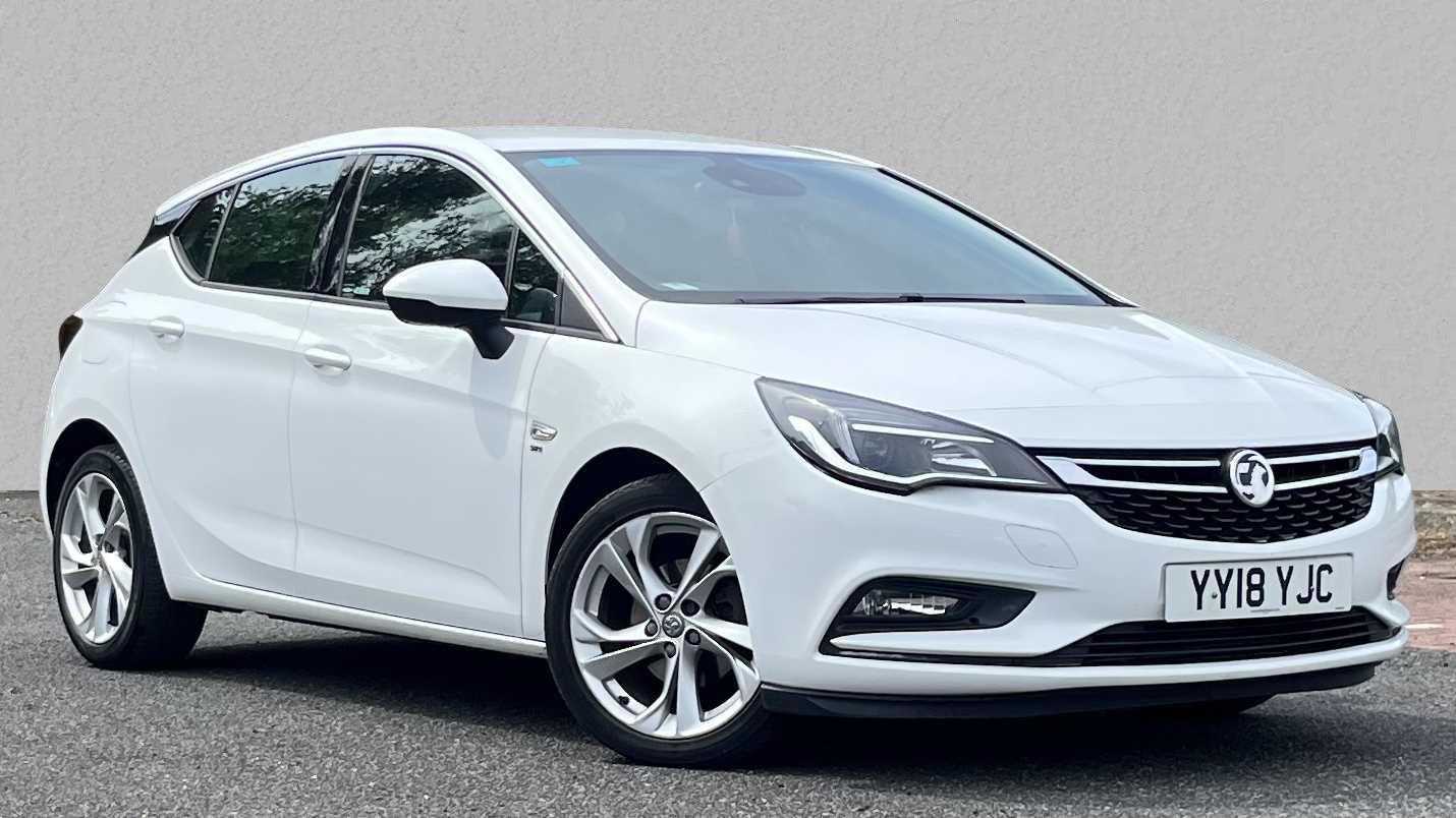 Main listing image - Vauxhall Astra