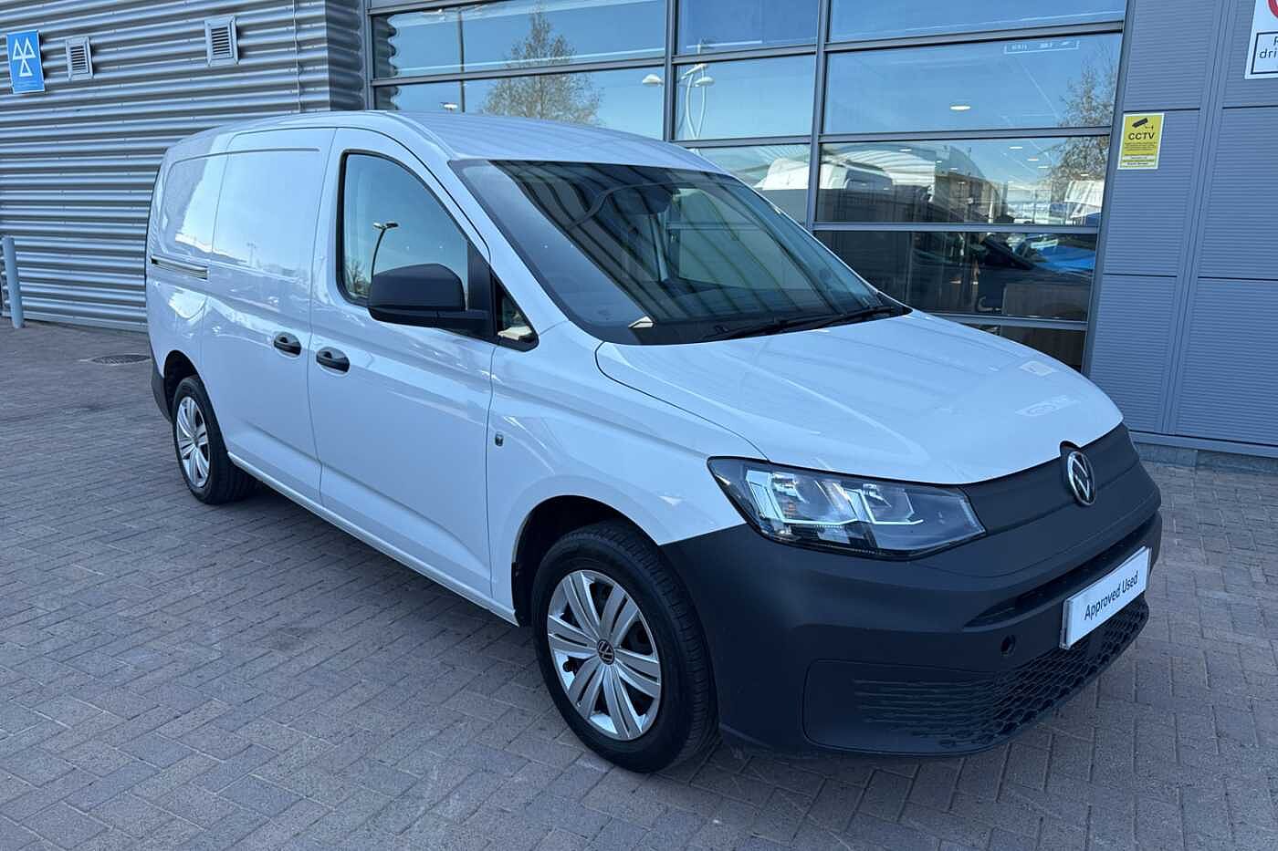 Main listing image - Volkswagen Caddy Maxi