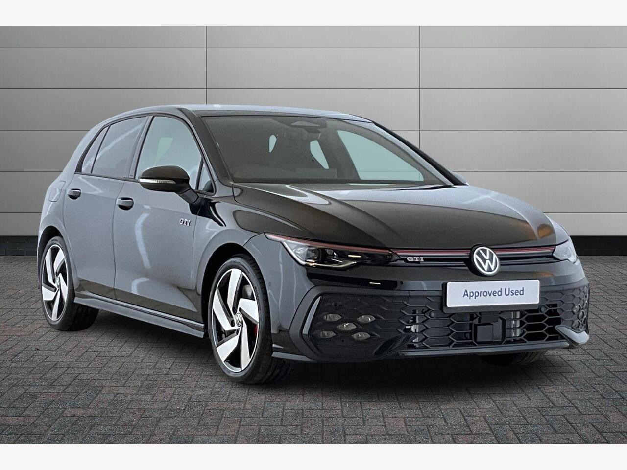 Main listing image - Volkswagen Golf