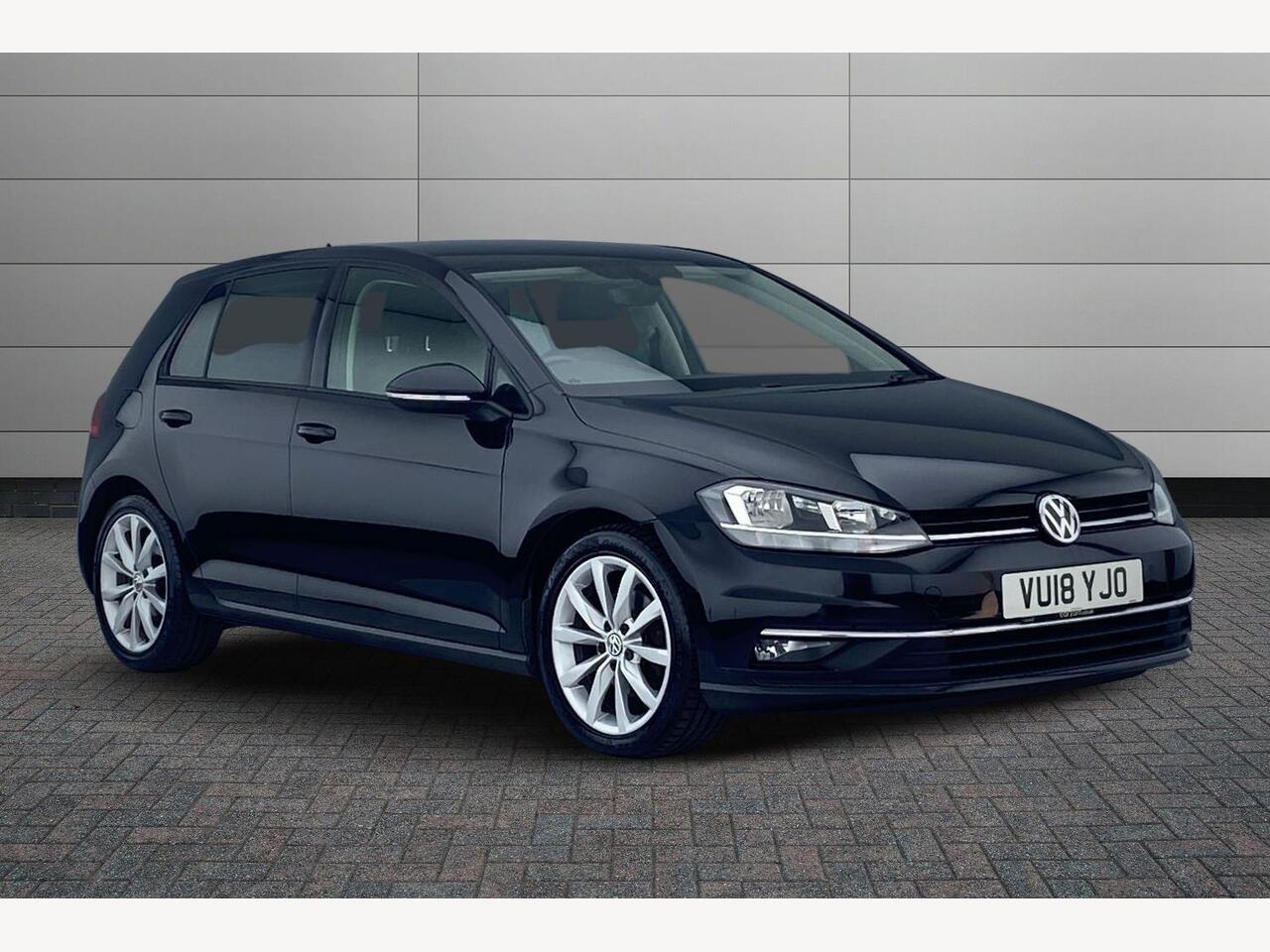 Main listing image - Volkswagen Golf