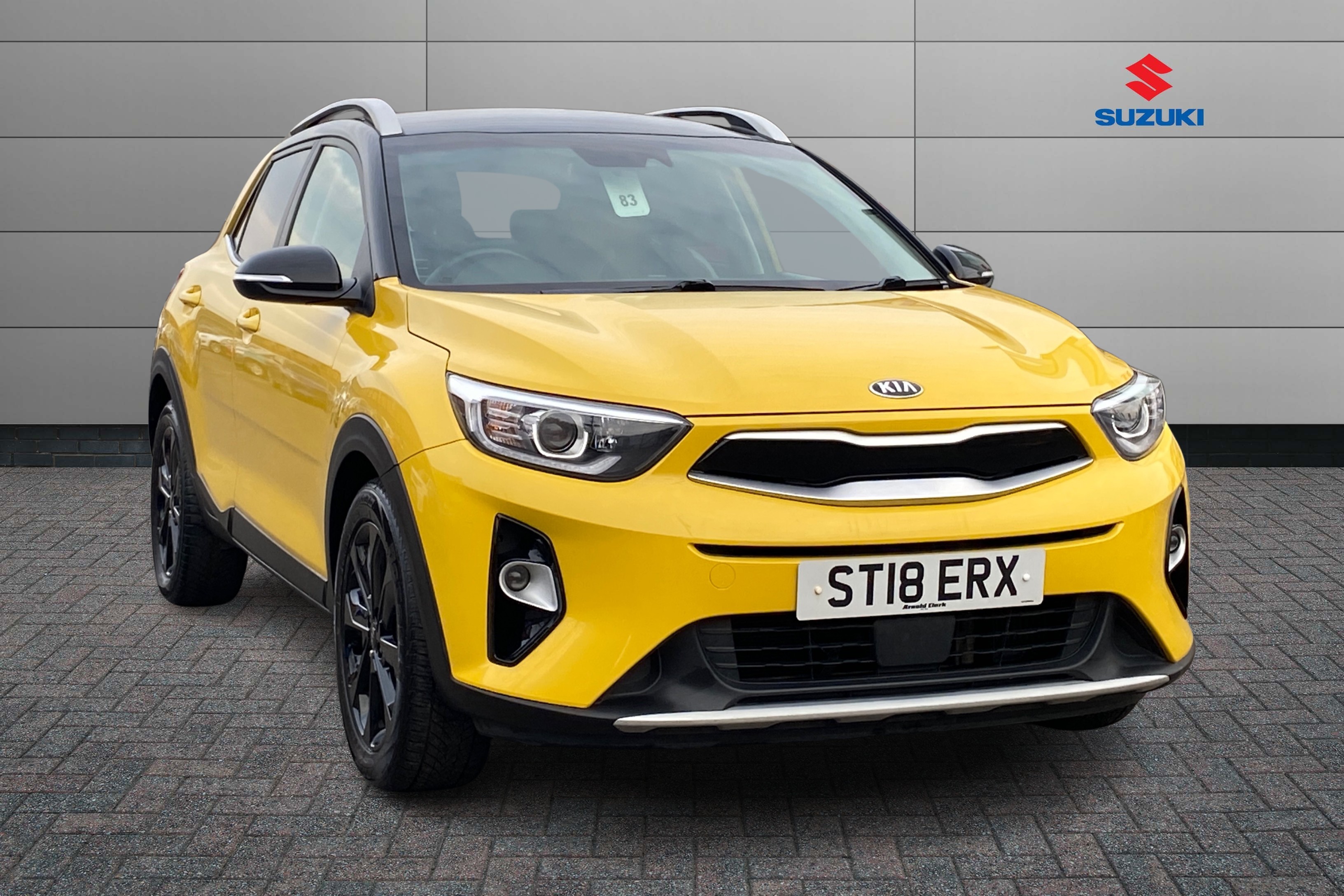 Main listing image - Kia Stonic