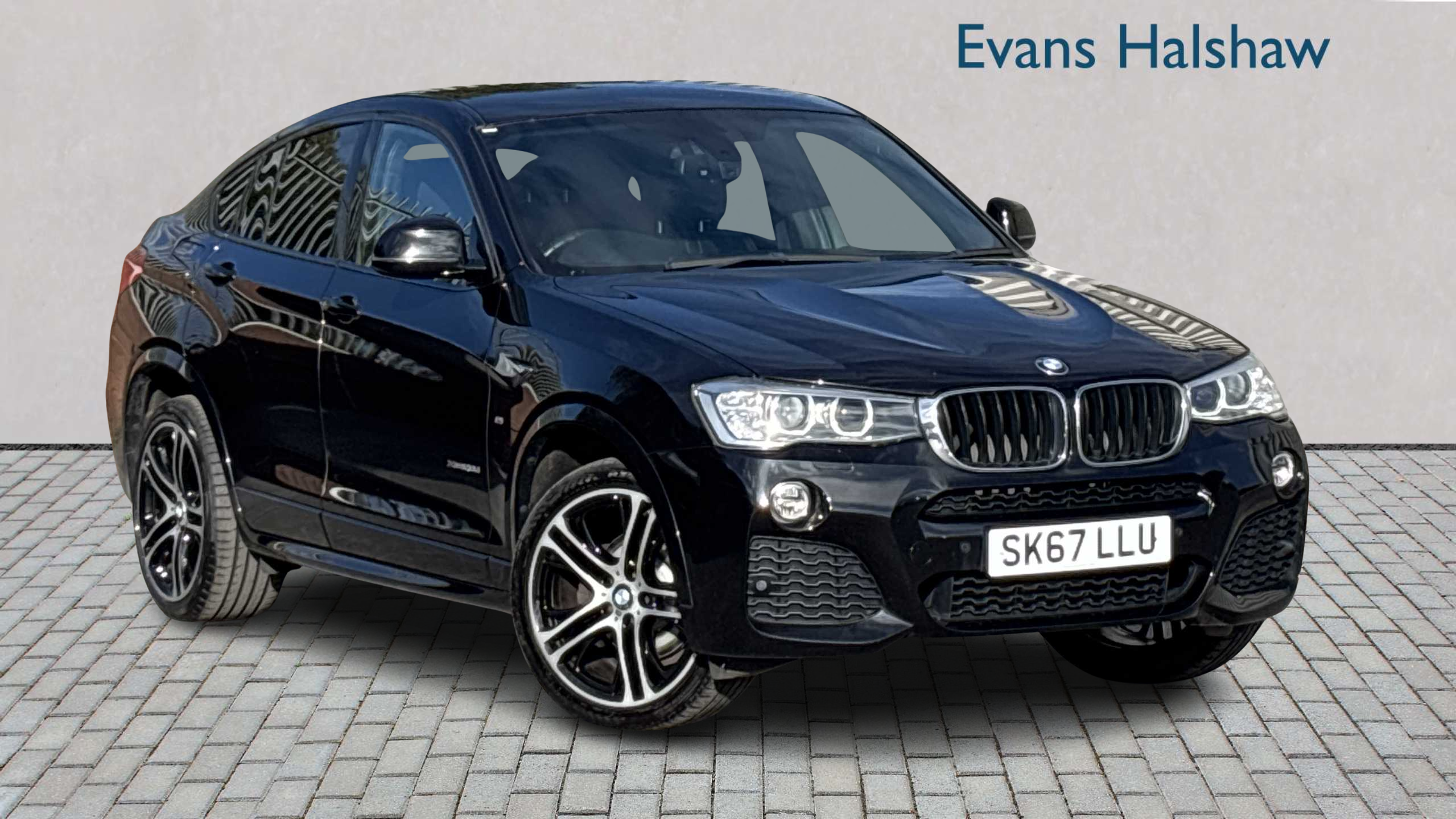 Main listing image - BMW X4