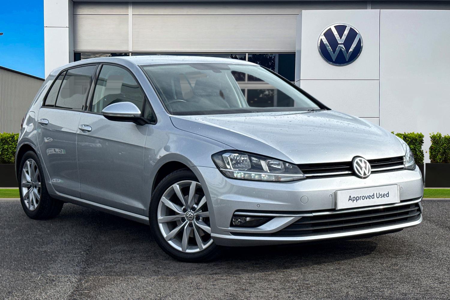 Main listing image - Volkswagen Golf