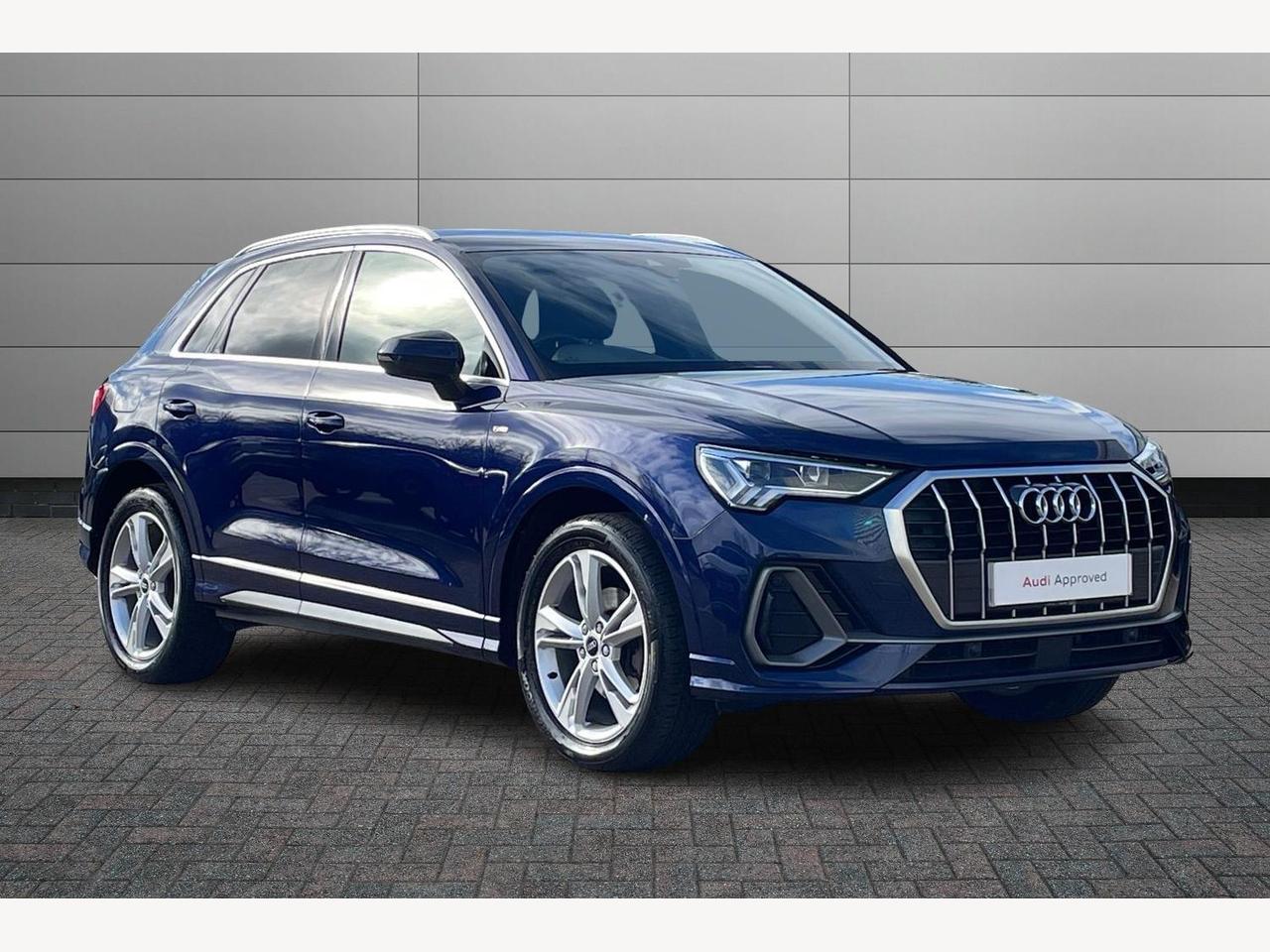 Main listing image - Audi Q3