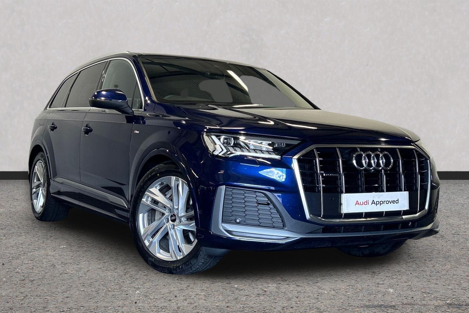 Main listing image - Audi Q7