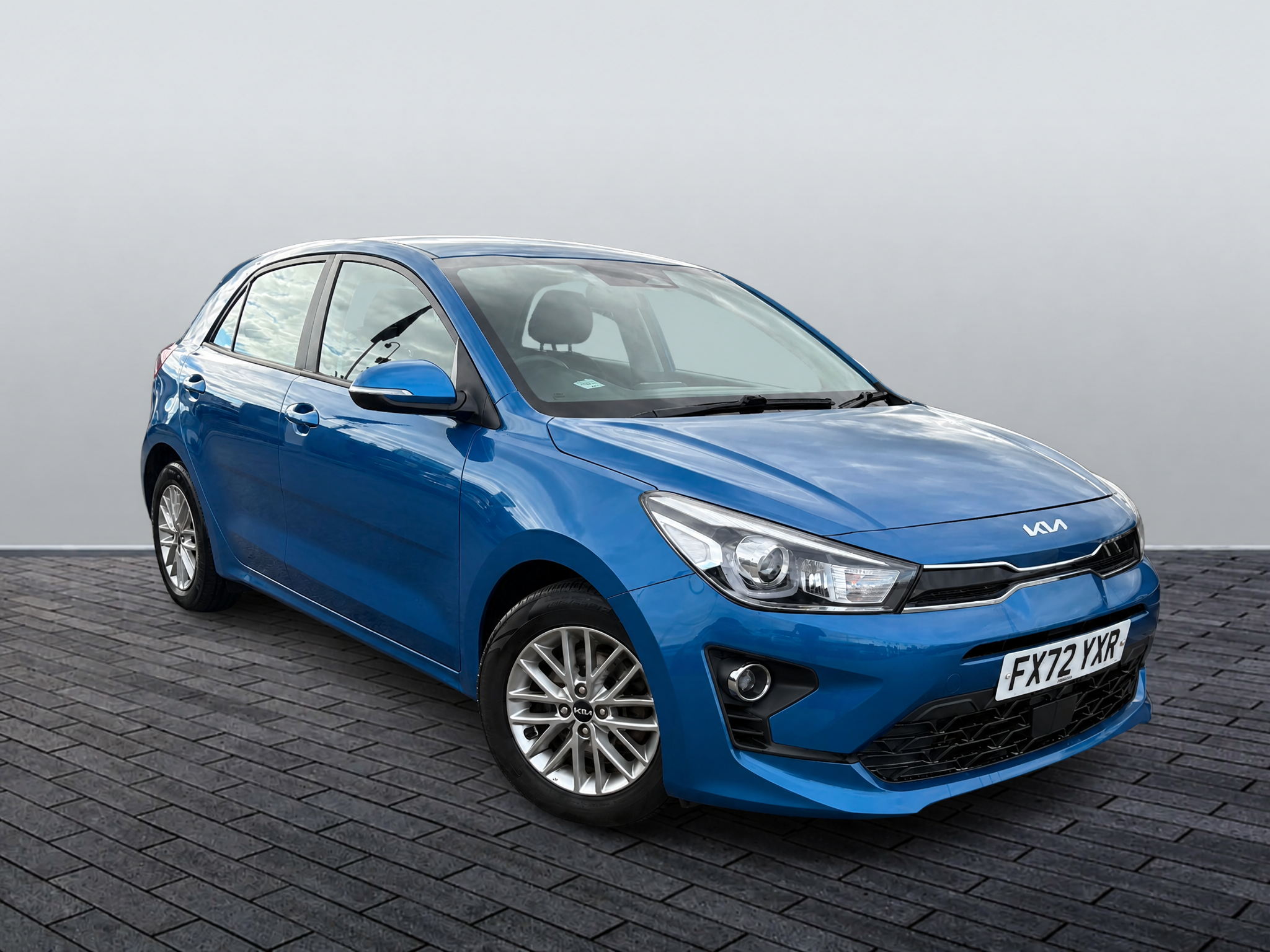 Main listing image - Kia Rio