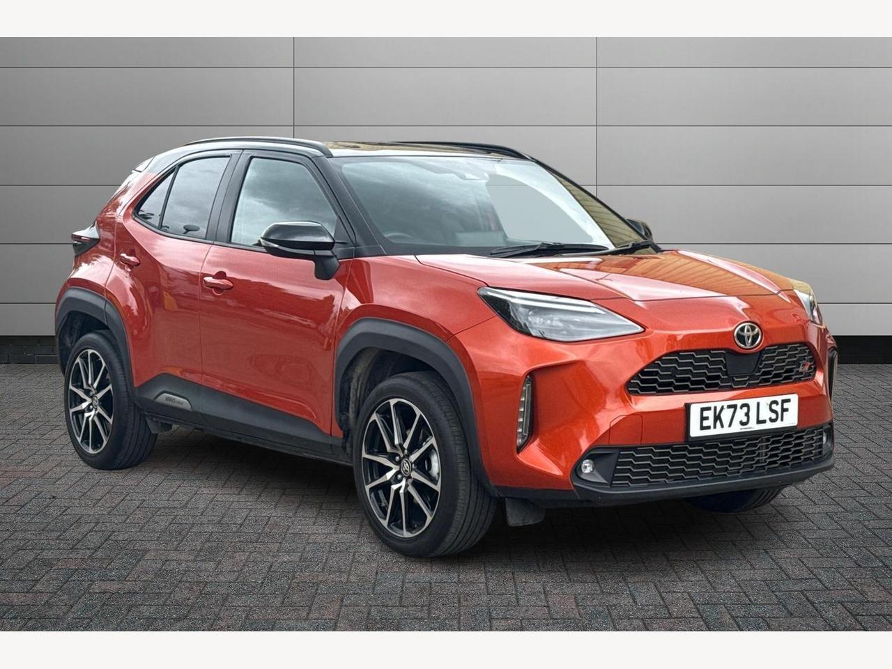 Main listing image - Toyota Yaris Cross