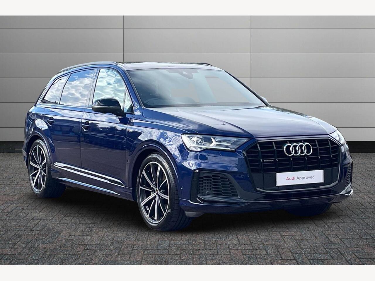 Main listing image - Audi Q7
