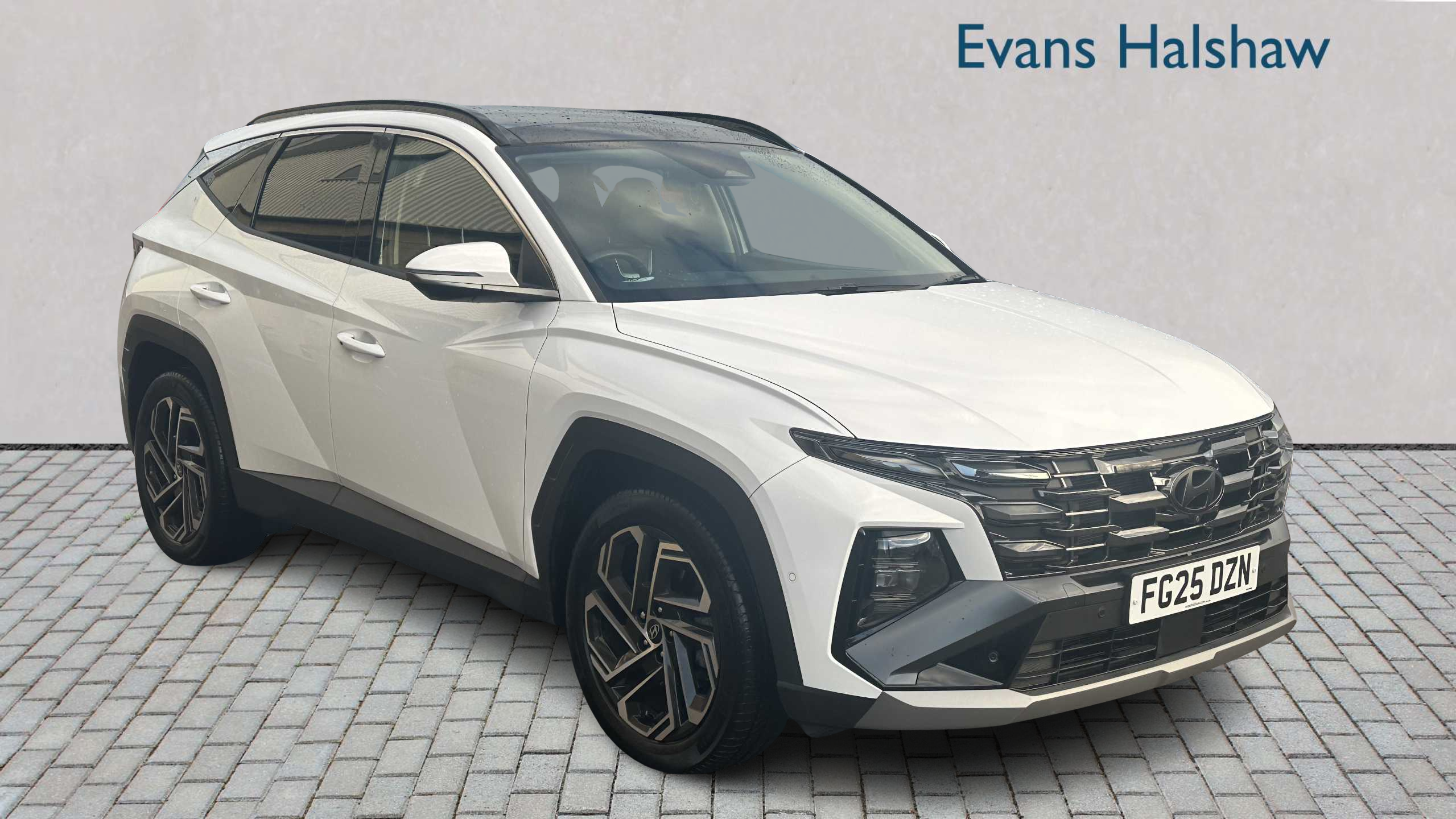 Main listing image - Hyundai Tucson