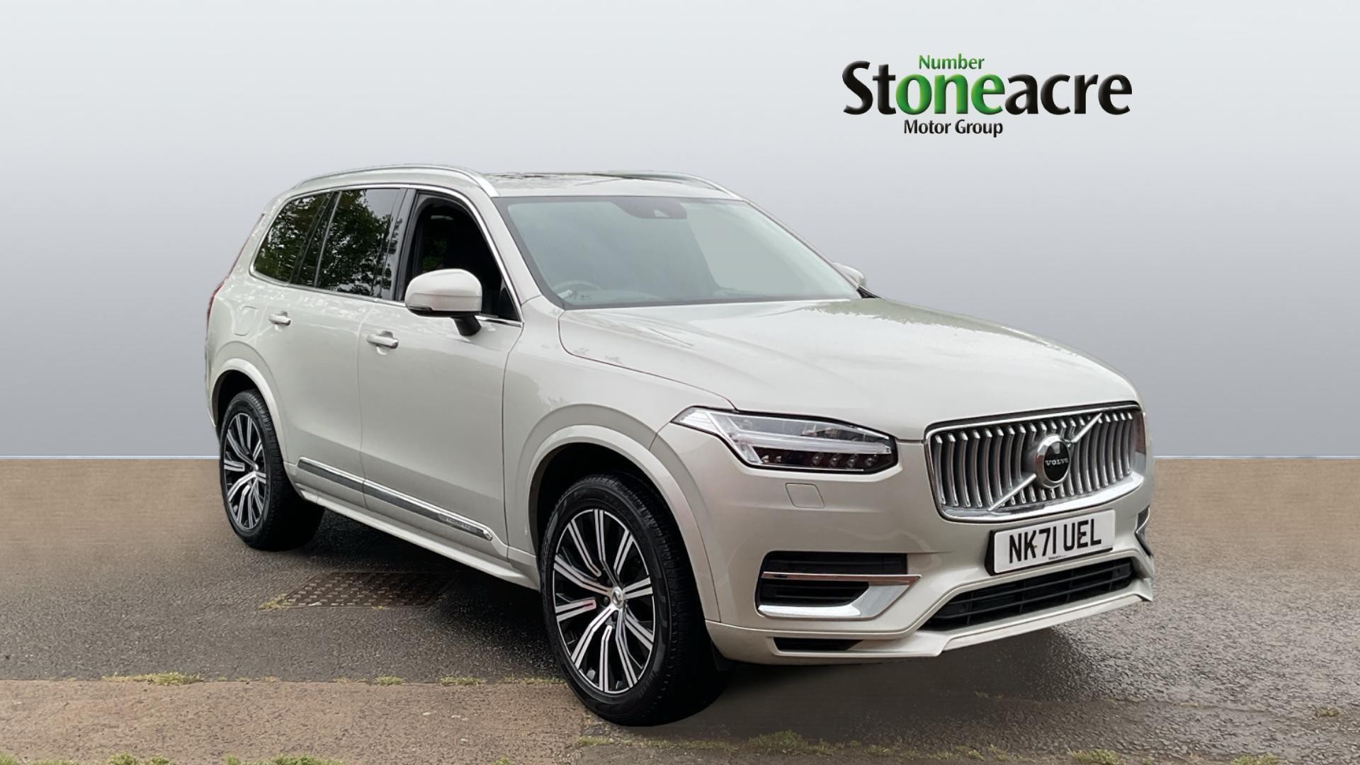 Main listing image - Volvo XC90