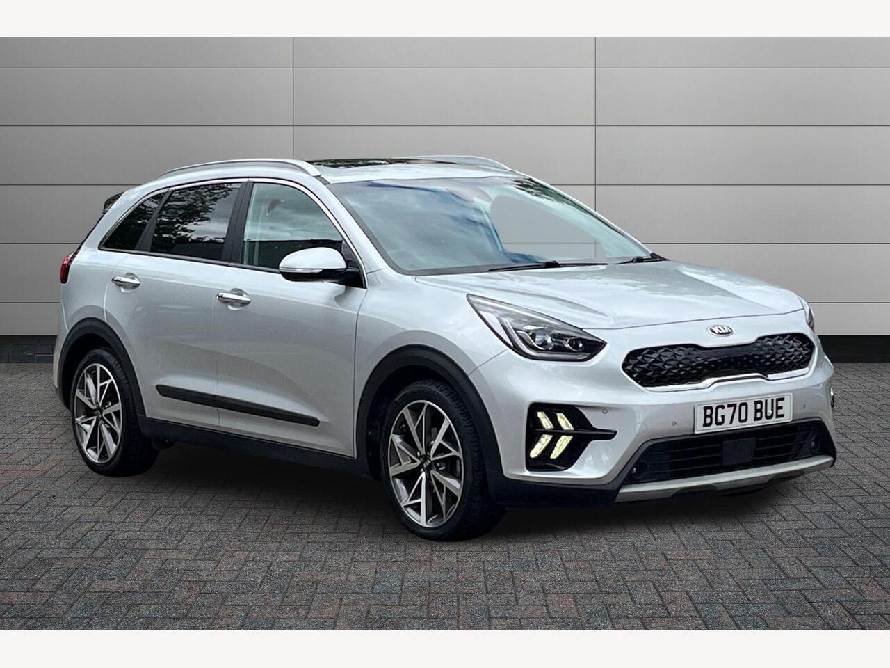 Main listing image - Kia Niro