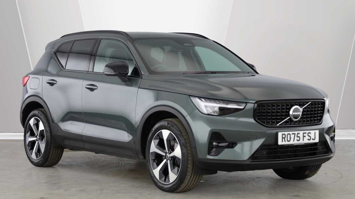 Main listing image - Volvo XC40
