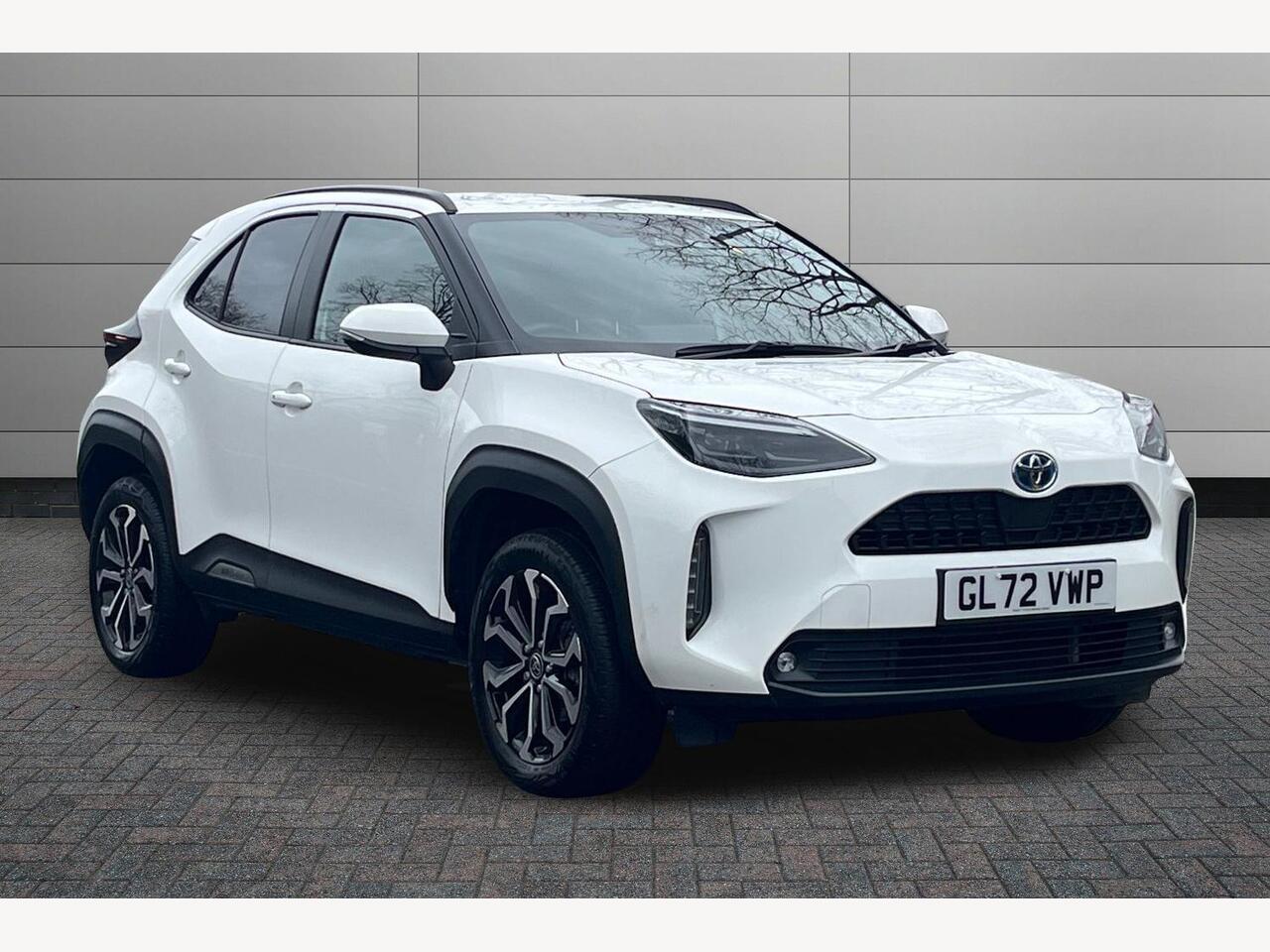 Main listing image - Toyota Yaris Cross