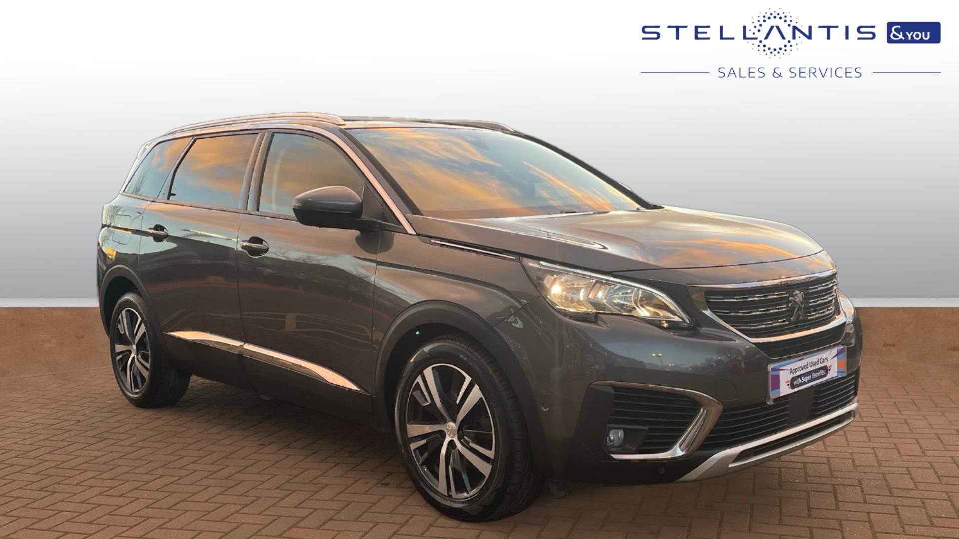 Main listing image - Peugeot 5008