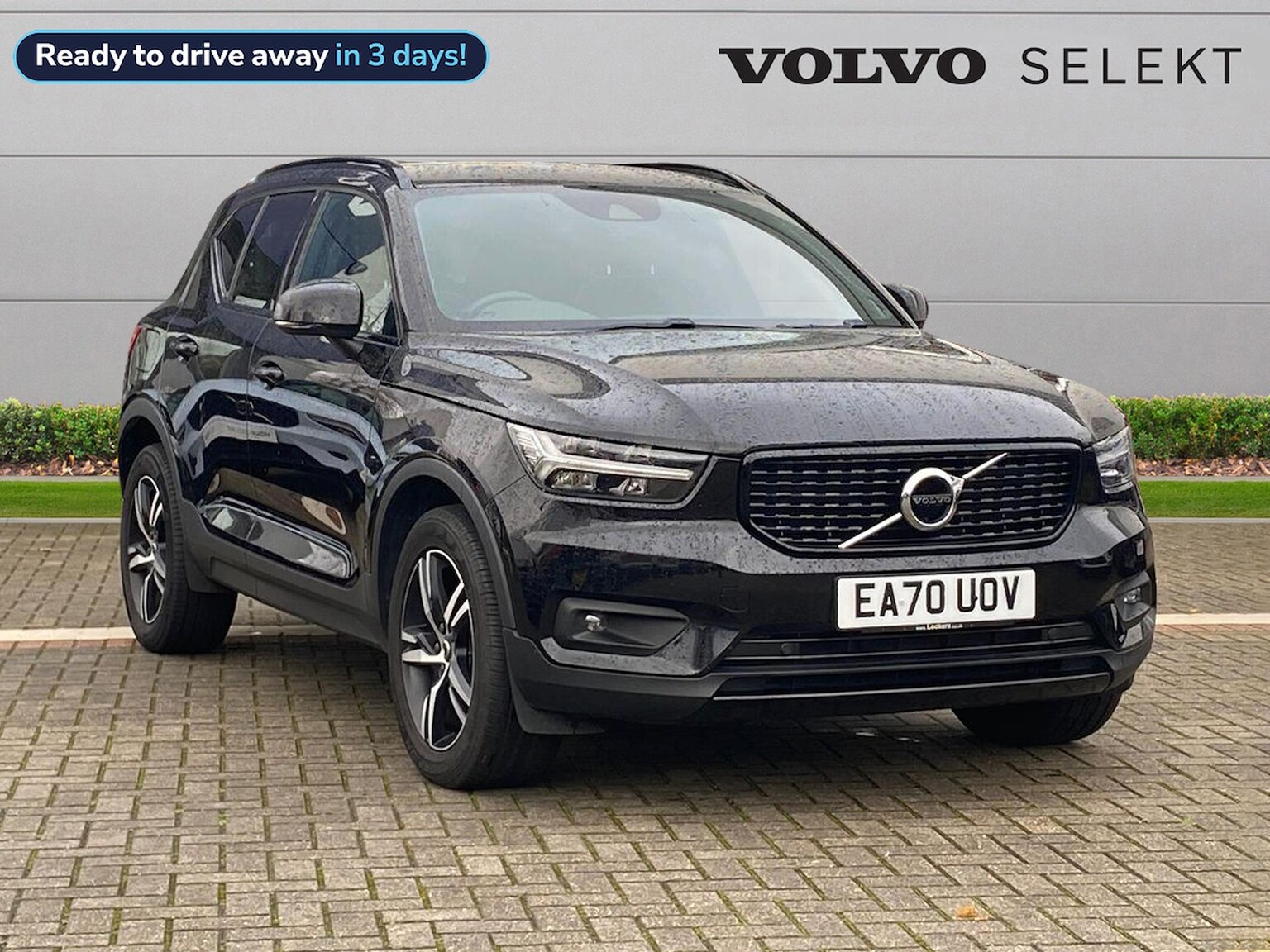 Main listing image - Volvo XC40