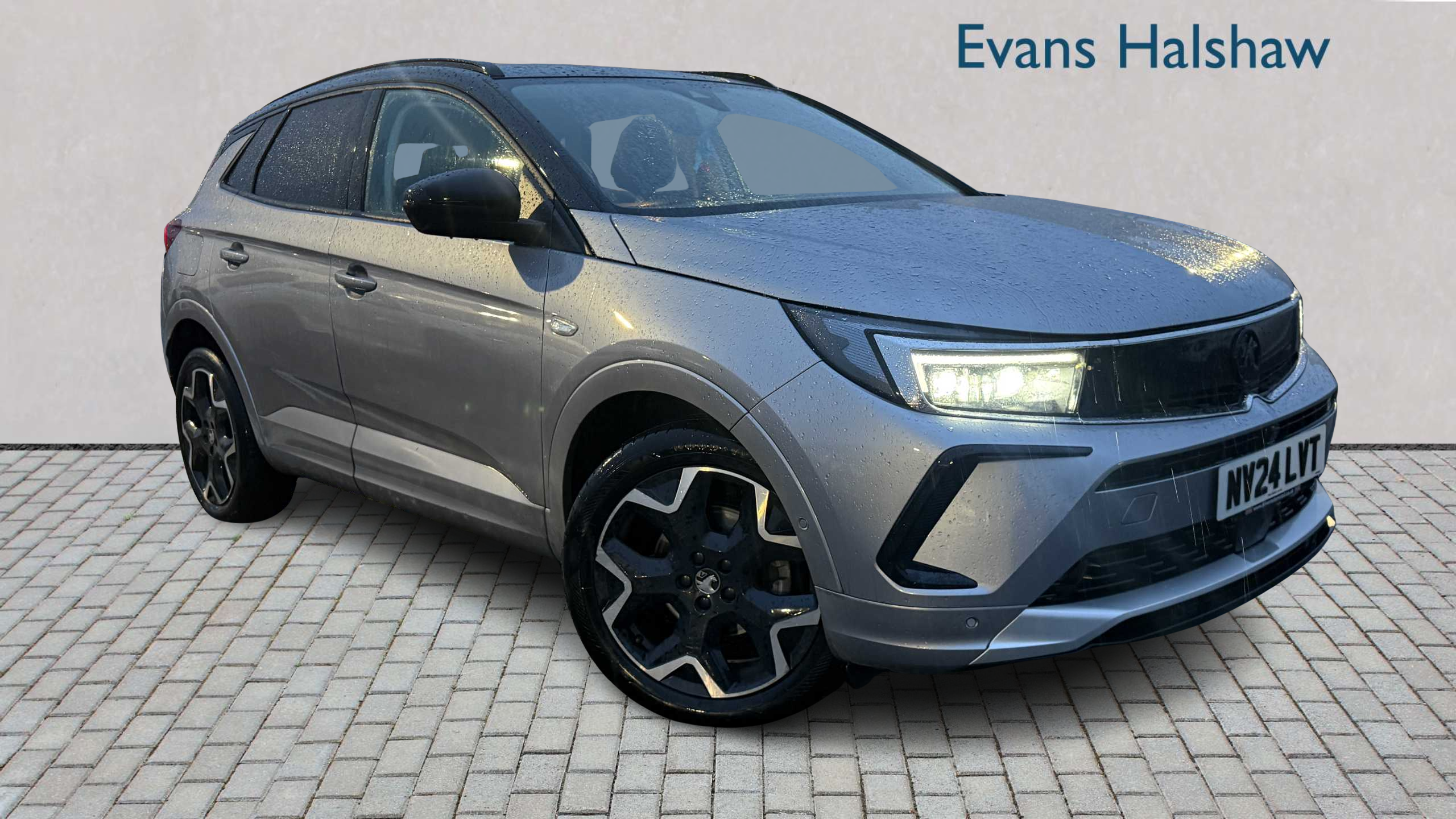 Main listing image - Vauxhall Grandland