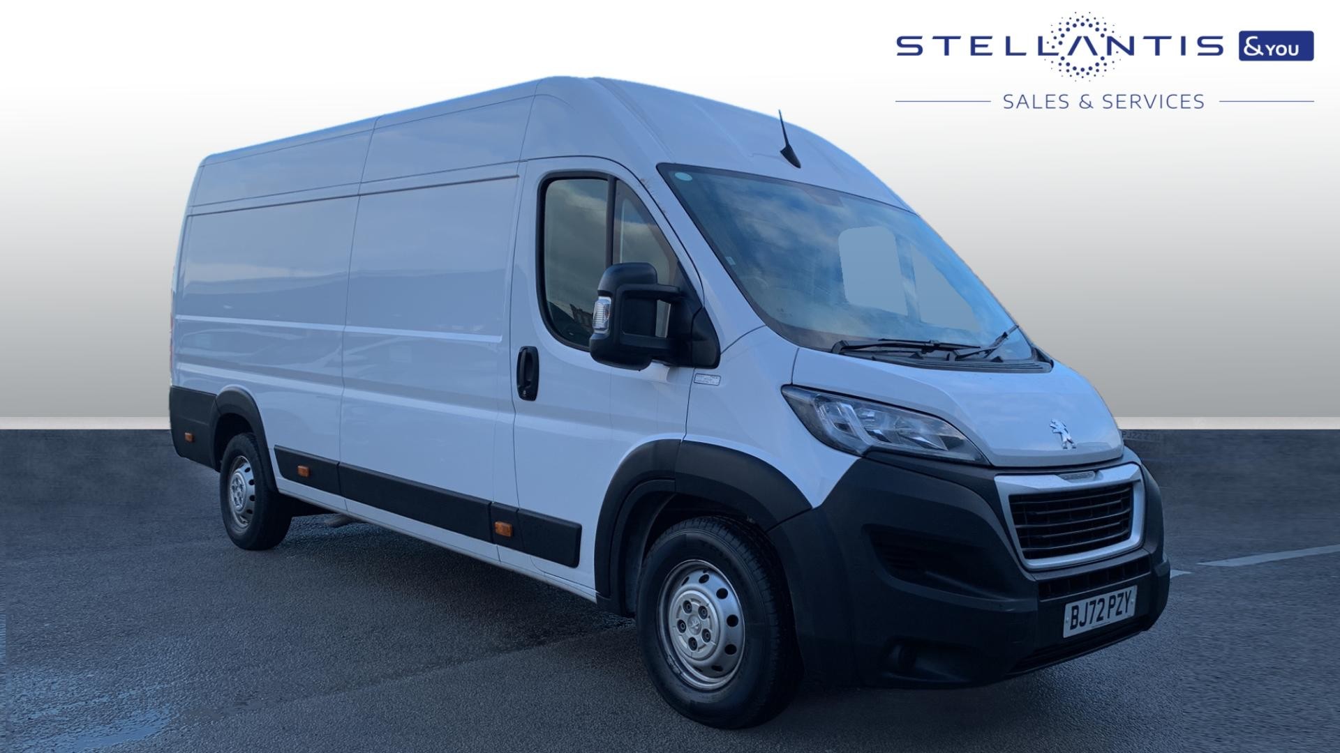 Main listing image - Peugeot Boxer