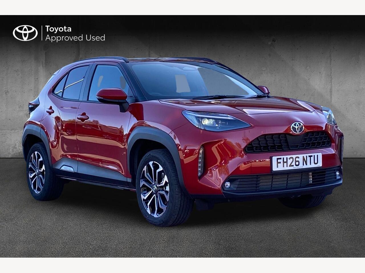 Main listing image - Toyota Yaris Cross
