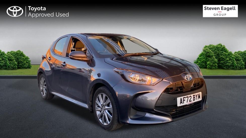 Main listing image - Toyota Yaris