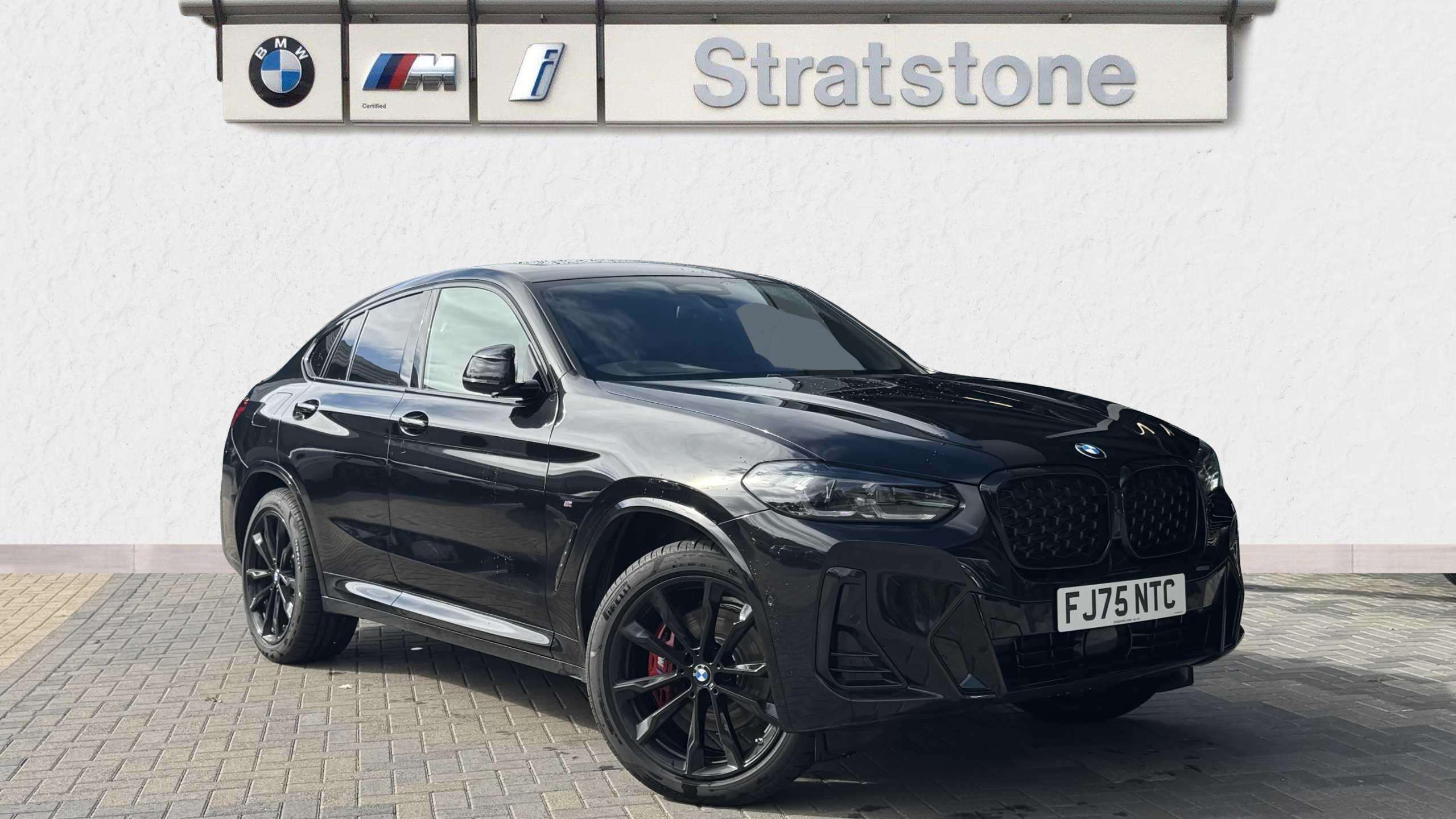 Main listing image - BMW X4