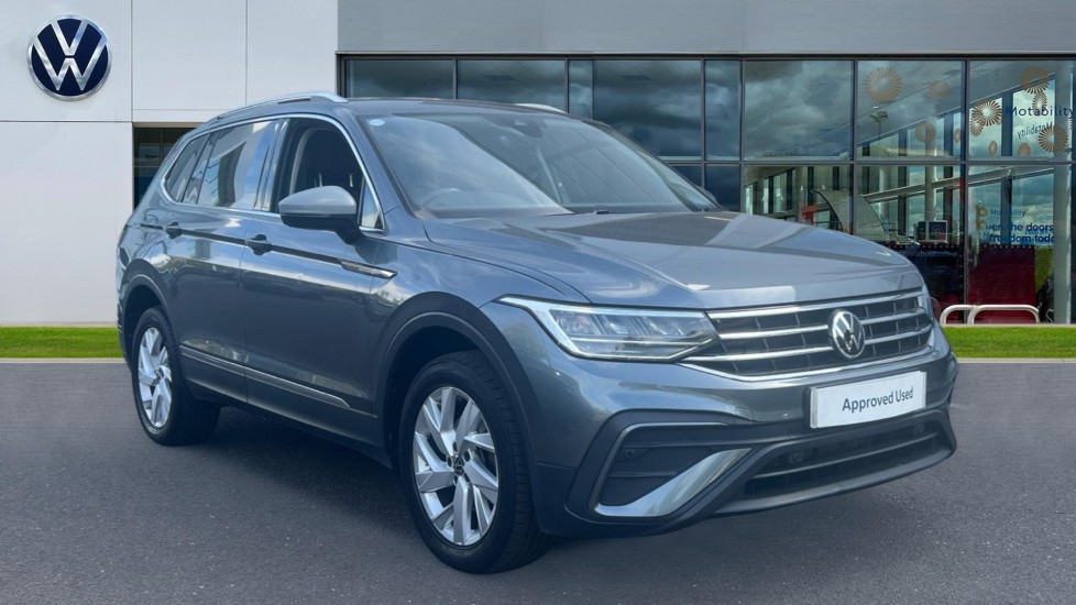 Main listing image - Volkswagen Tiguan Allspace