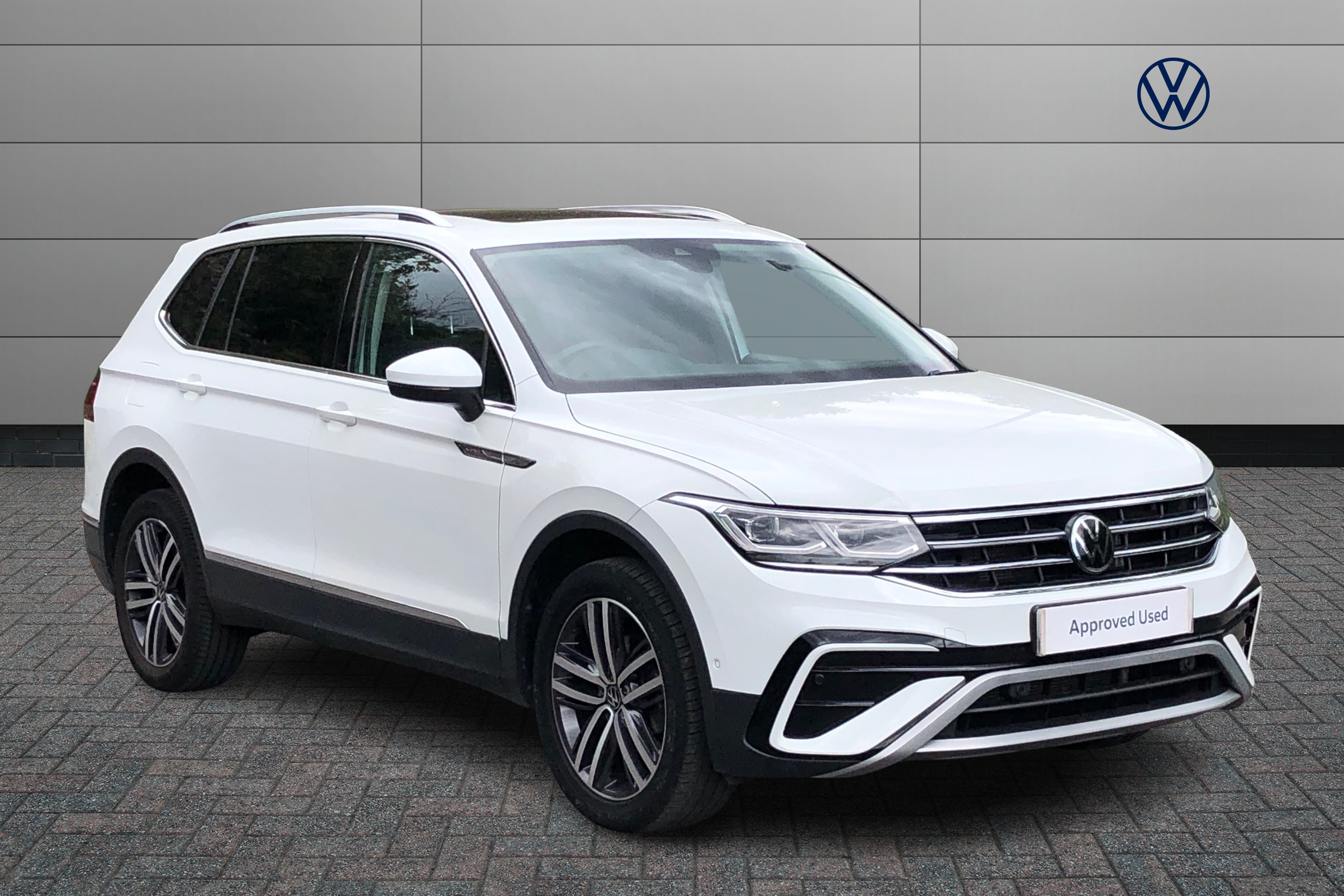 Main listing image - Volkswagen Tiguan Allspace