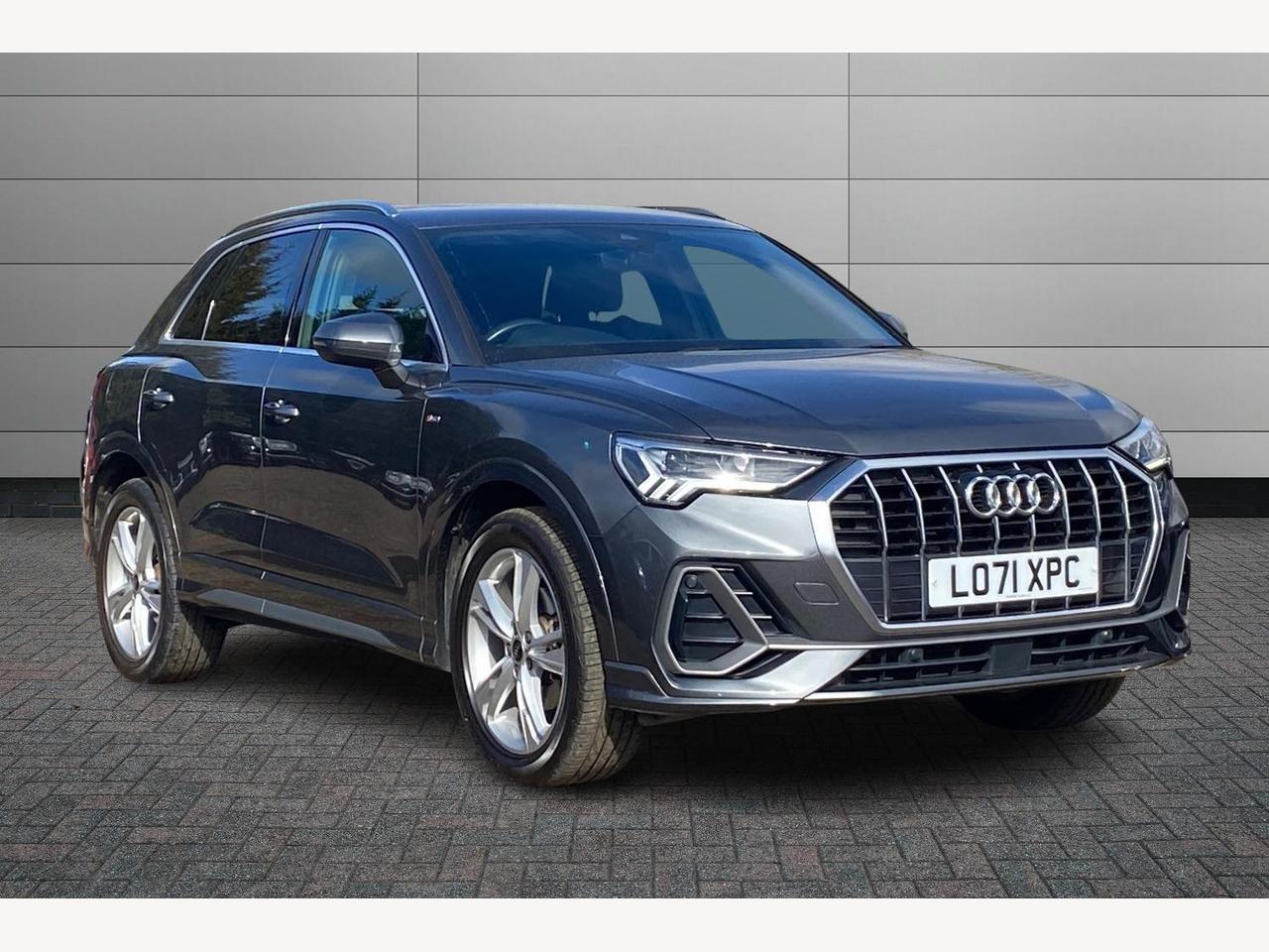 Main listing image - Audi Q3