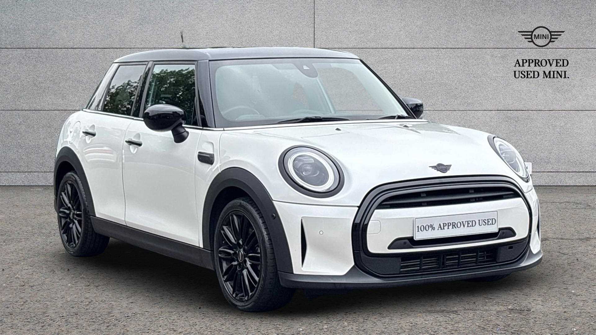 Main listing image - MINI Hatchback 5dr