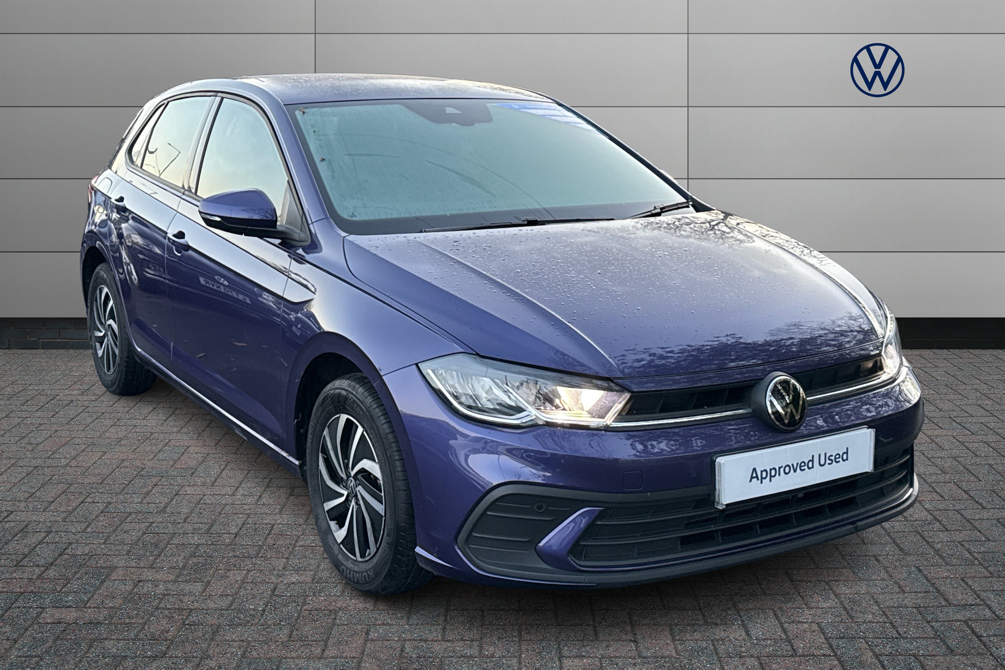 Main listing image - Volkswagen Polo