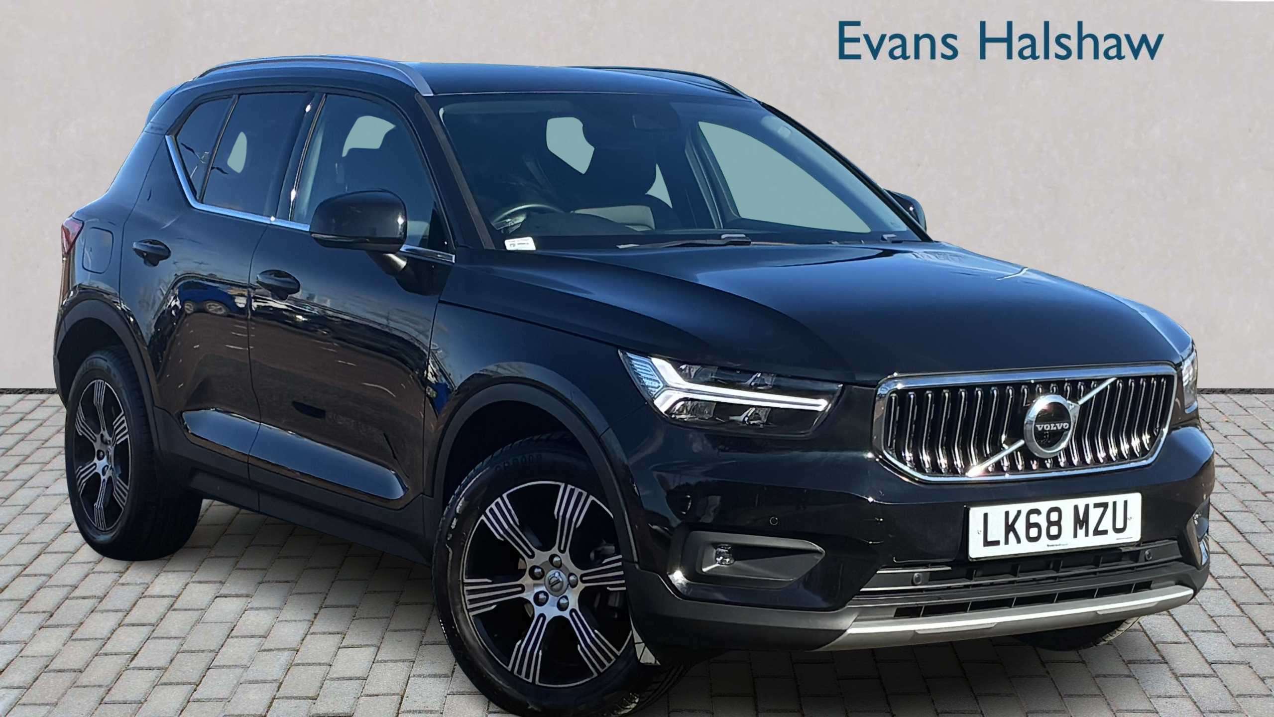 Main listing image - Volvo XC40