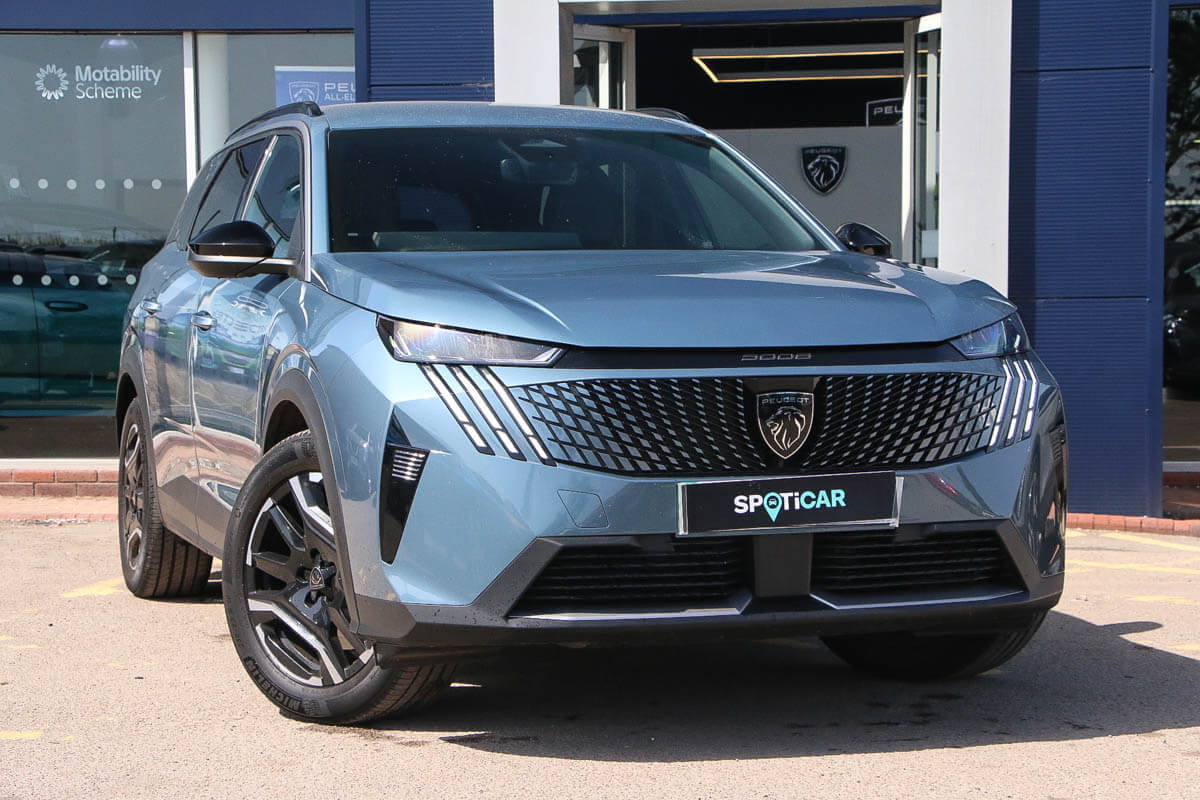 Main listing image - Peugeot 5008