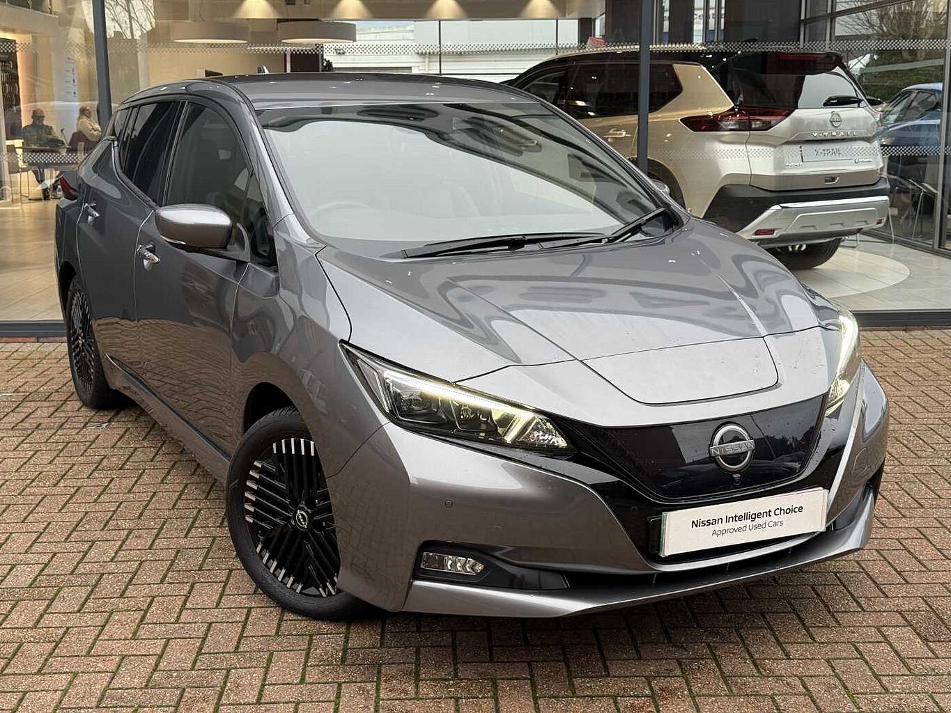 Main listing image - Nissan Leaf