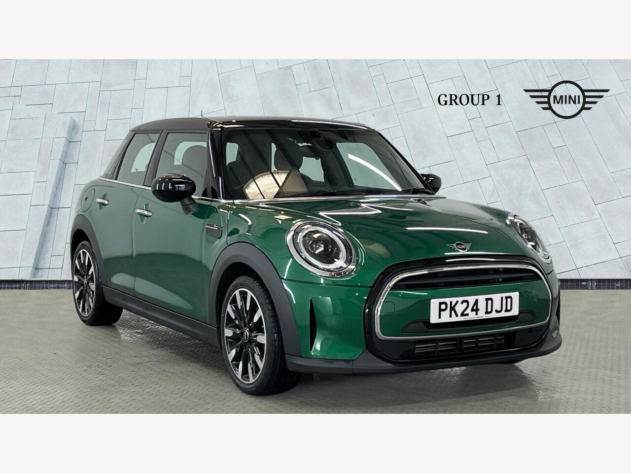 Main listing image - MINI Hatchback 5dr
