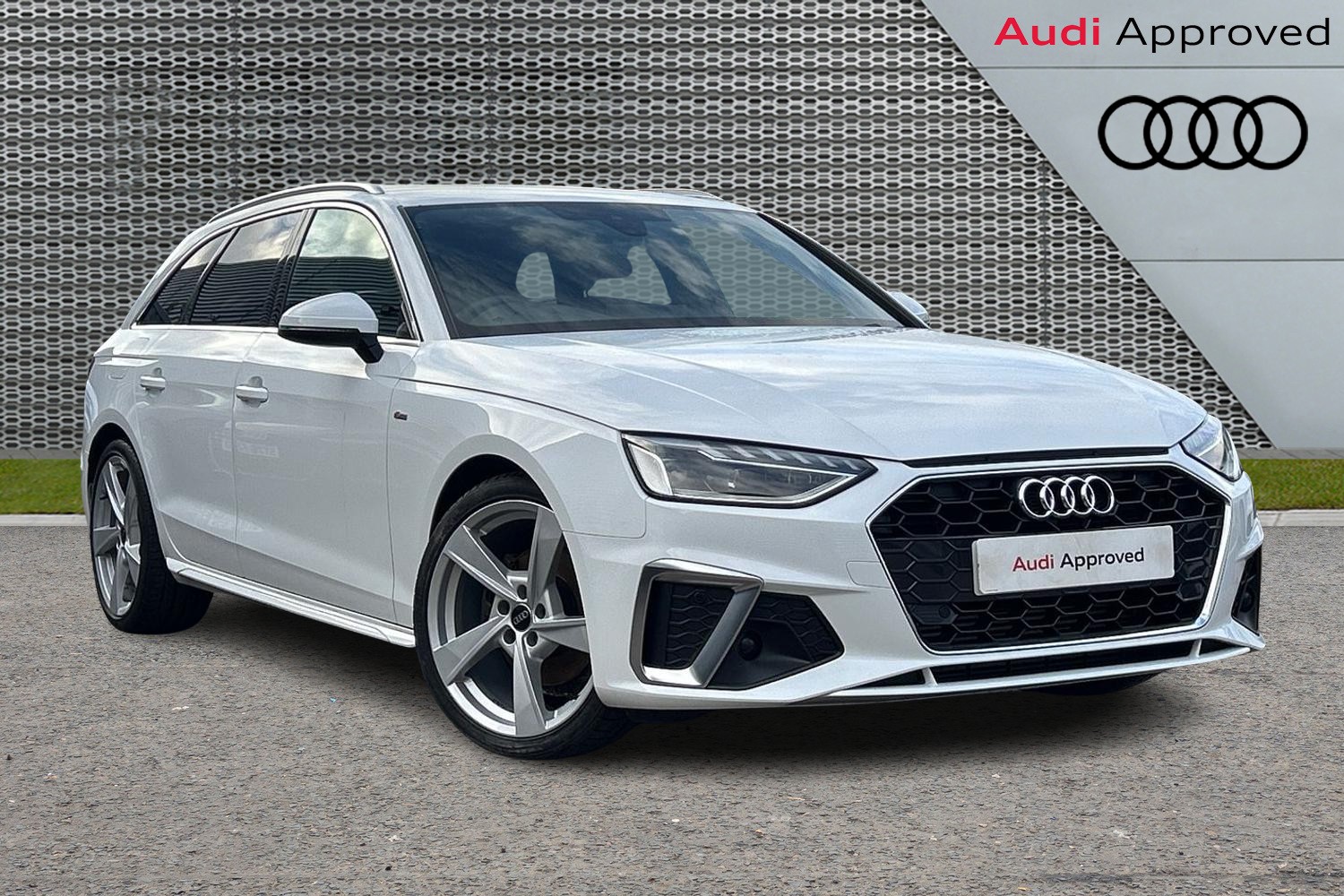 Main listing image - Audi A4