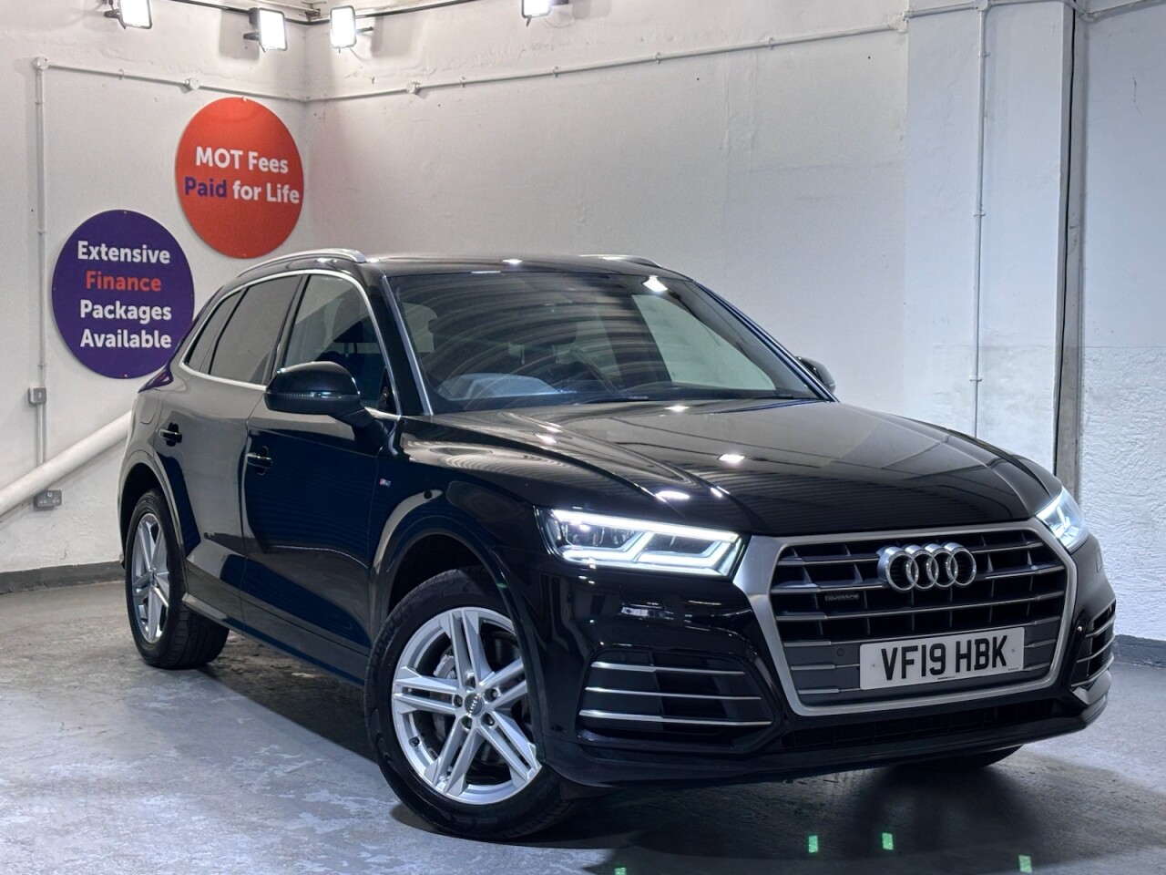 Main listing image - Audi Q5