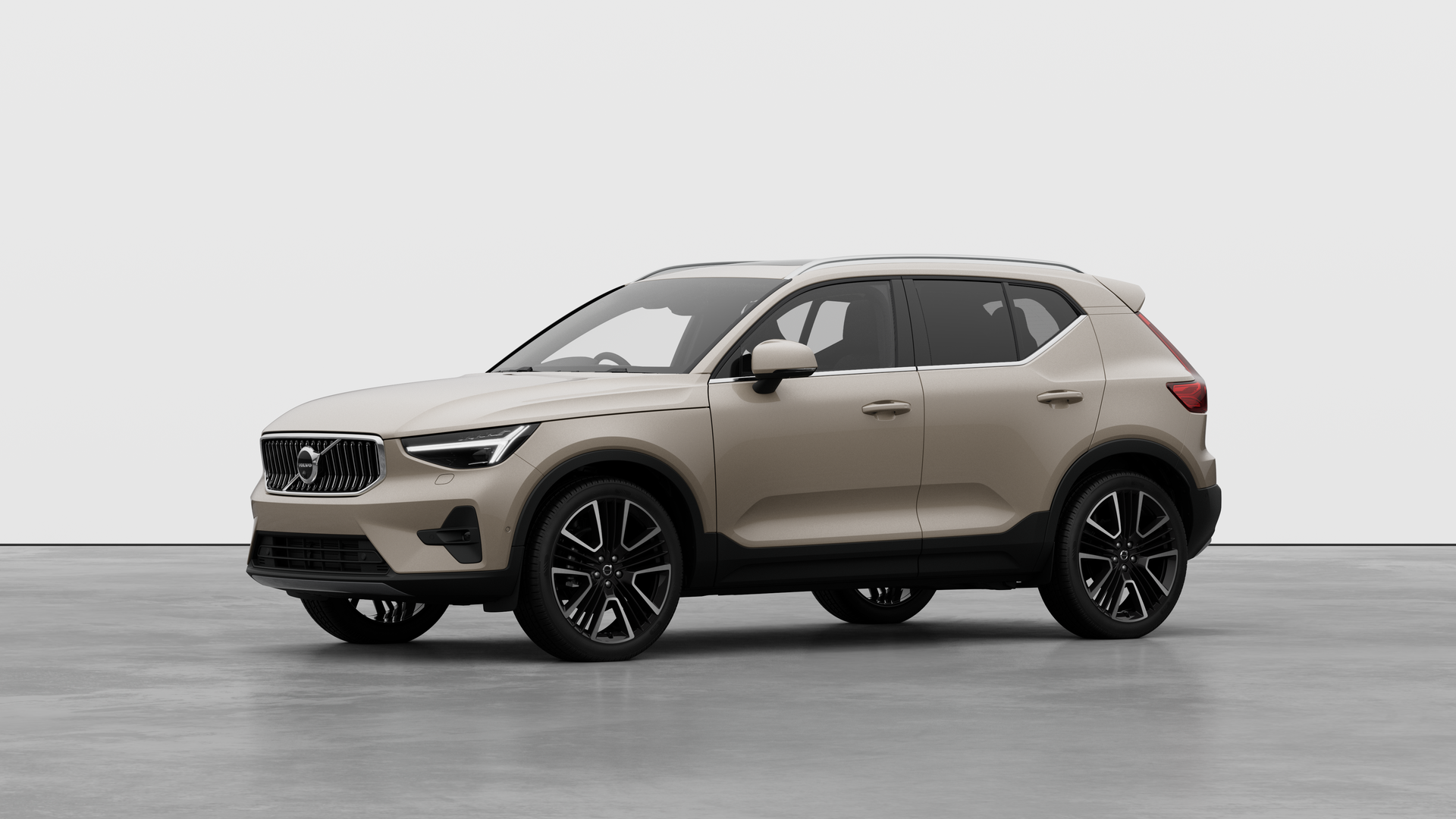 Main listing image - Volvo XC40