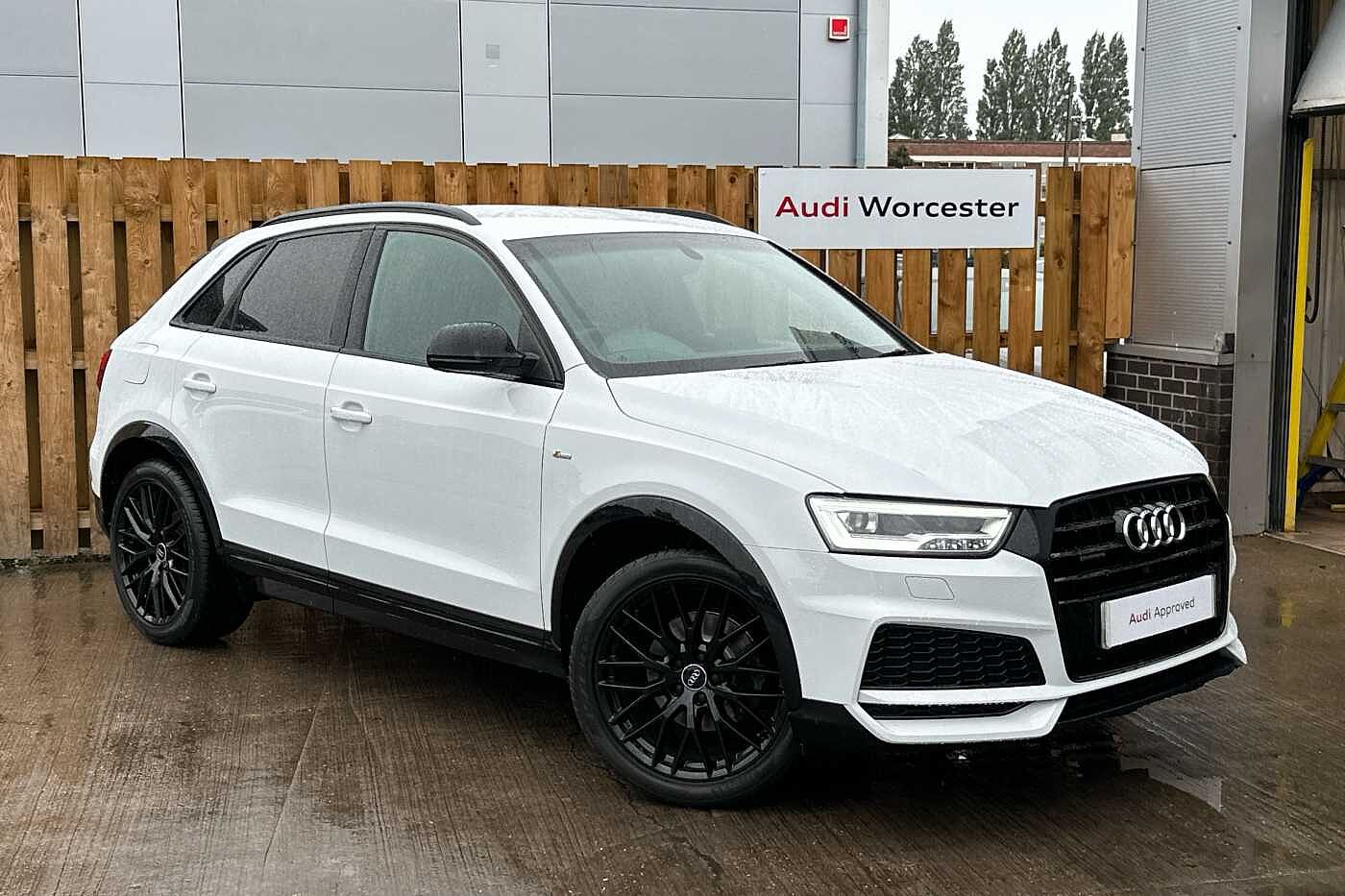 Main listing image - Audi Q3