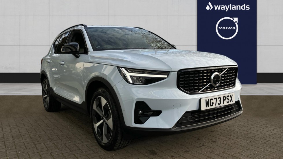 Main listing image - Volvo XC40