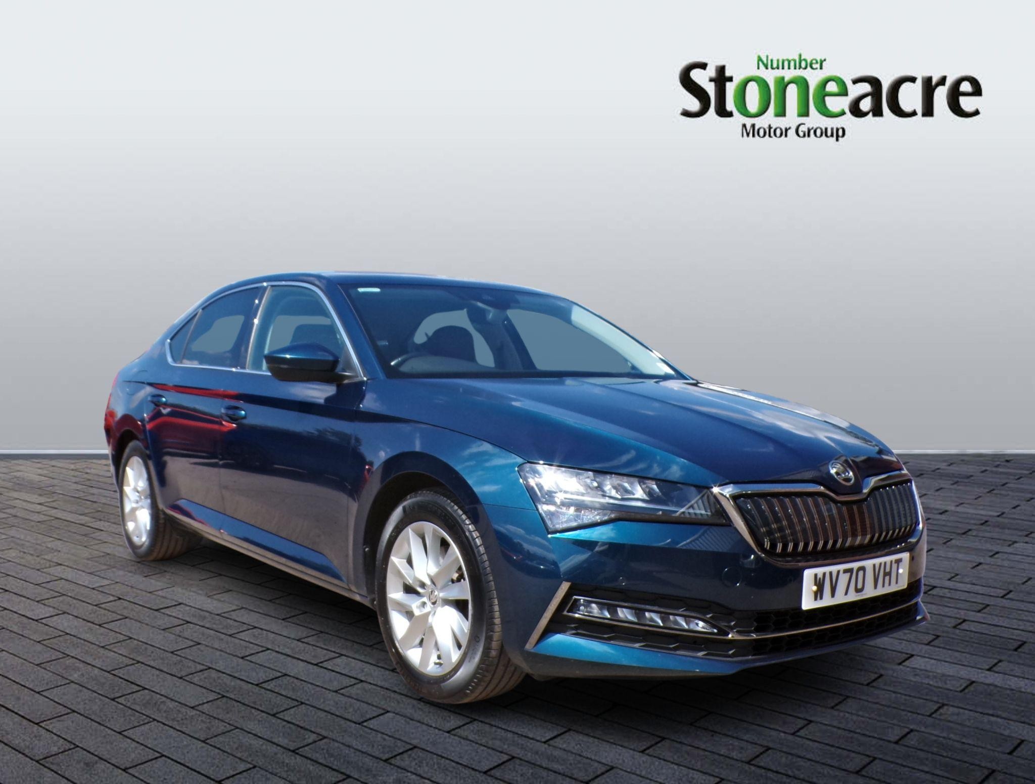 Main listing image - Skoda Superb
