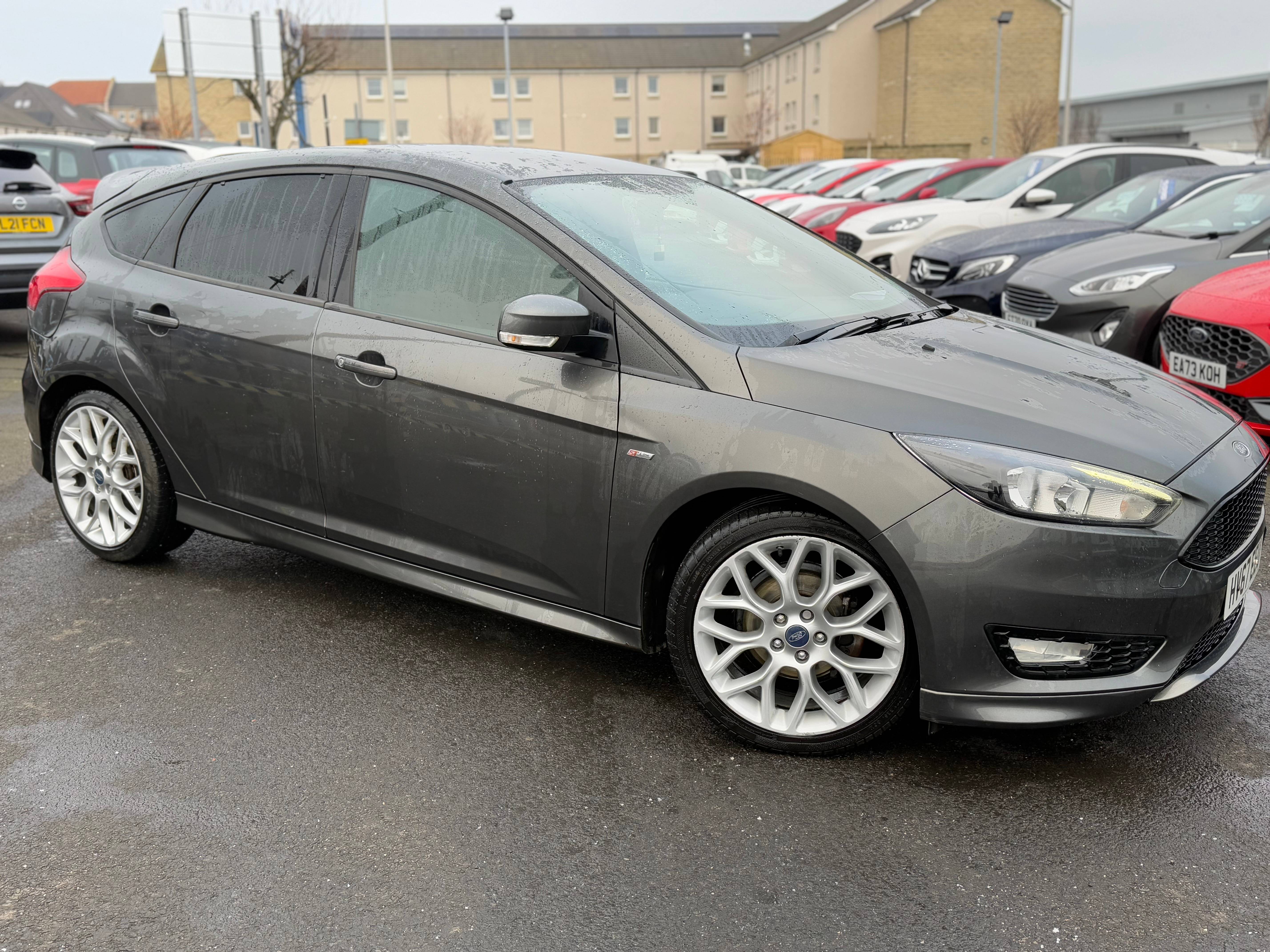 Main listing image - Ford Focus