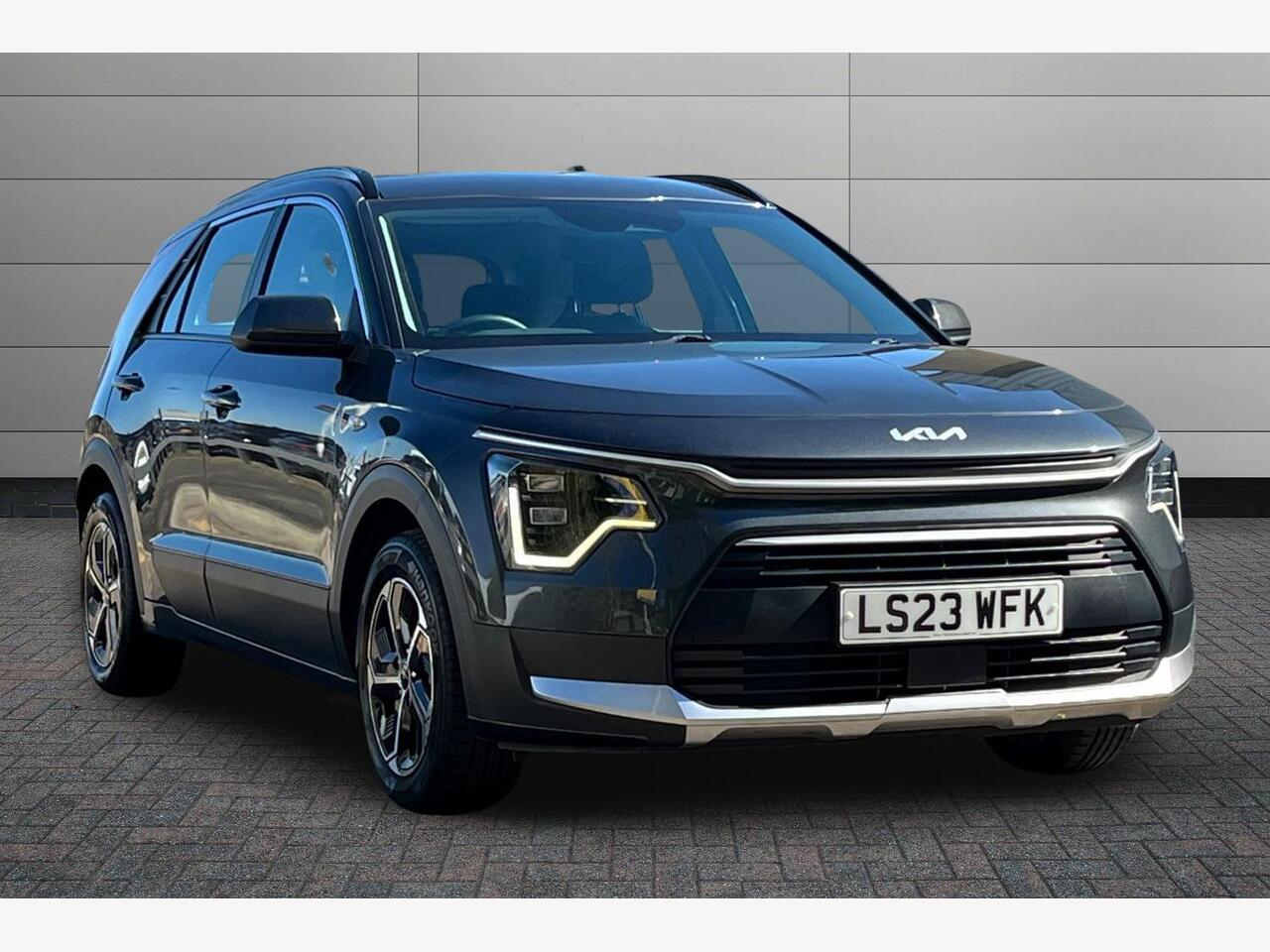 Main listing image - Kia Niro