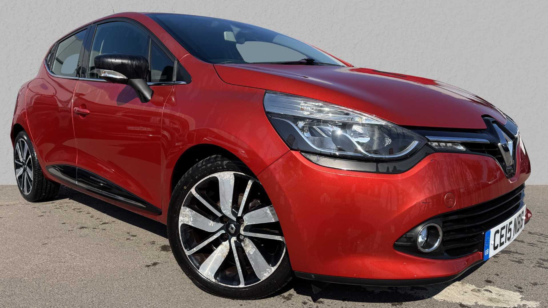 Main listing image - Renault Clio