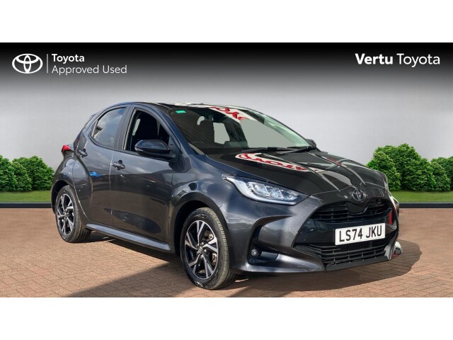 Main listing image - Toyota Yaris