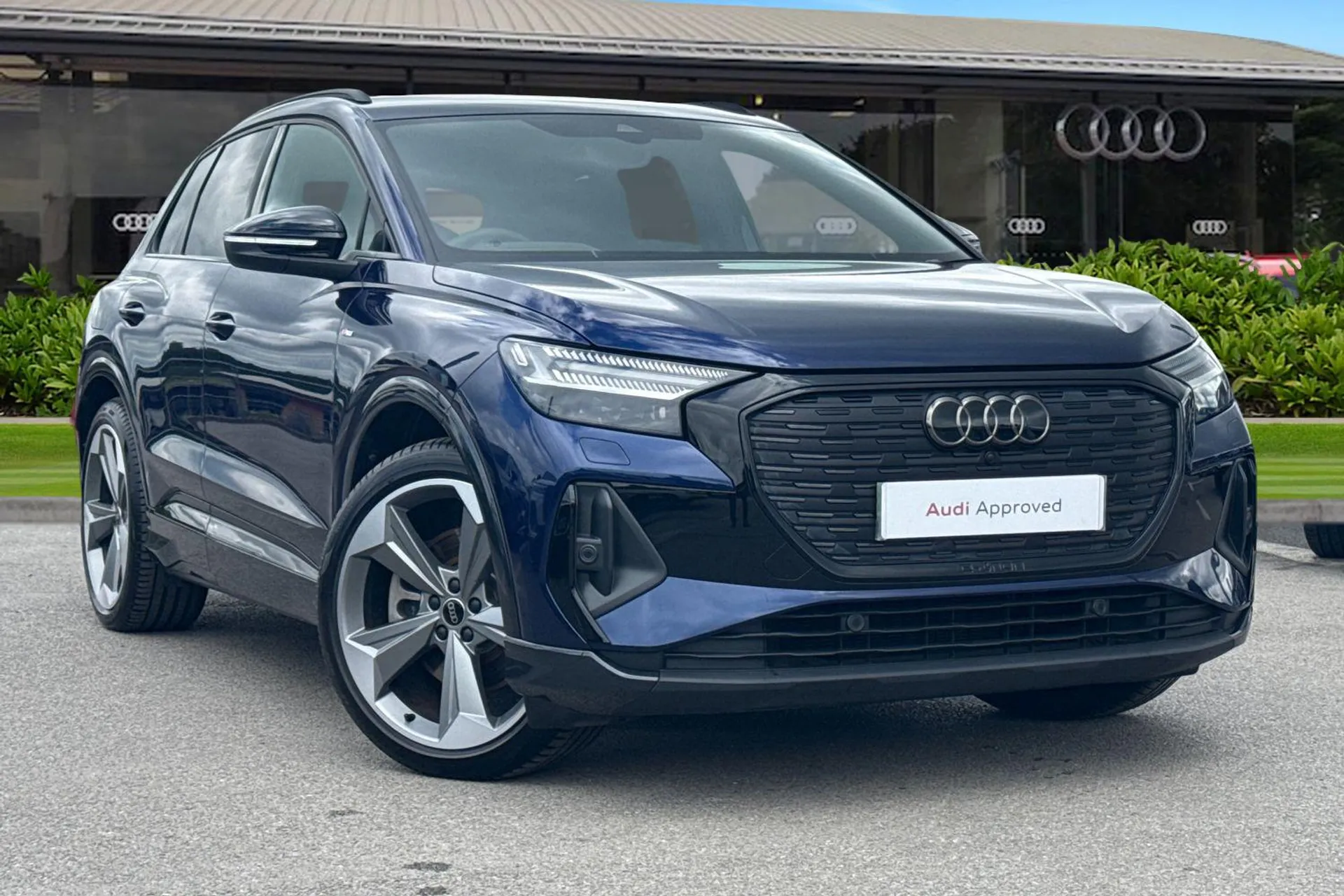 Main listing image - Audi Q4
