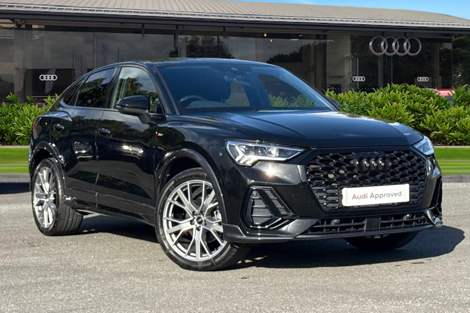 Main listing image - Audi Q3